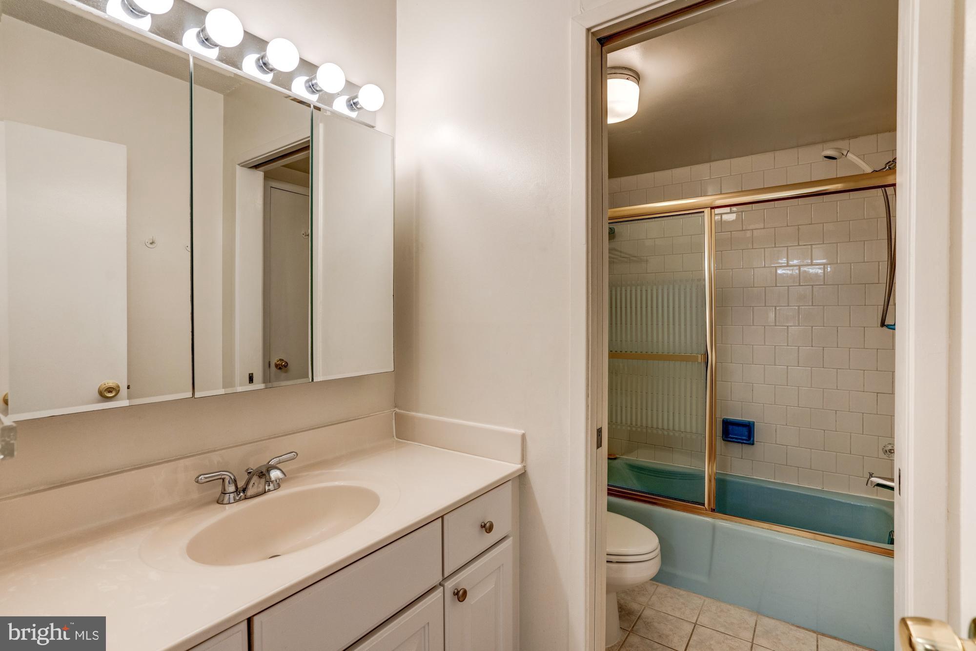 FRIENDSHIP HEIGHTS - Residential Lease