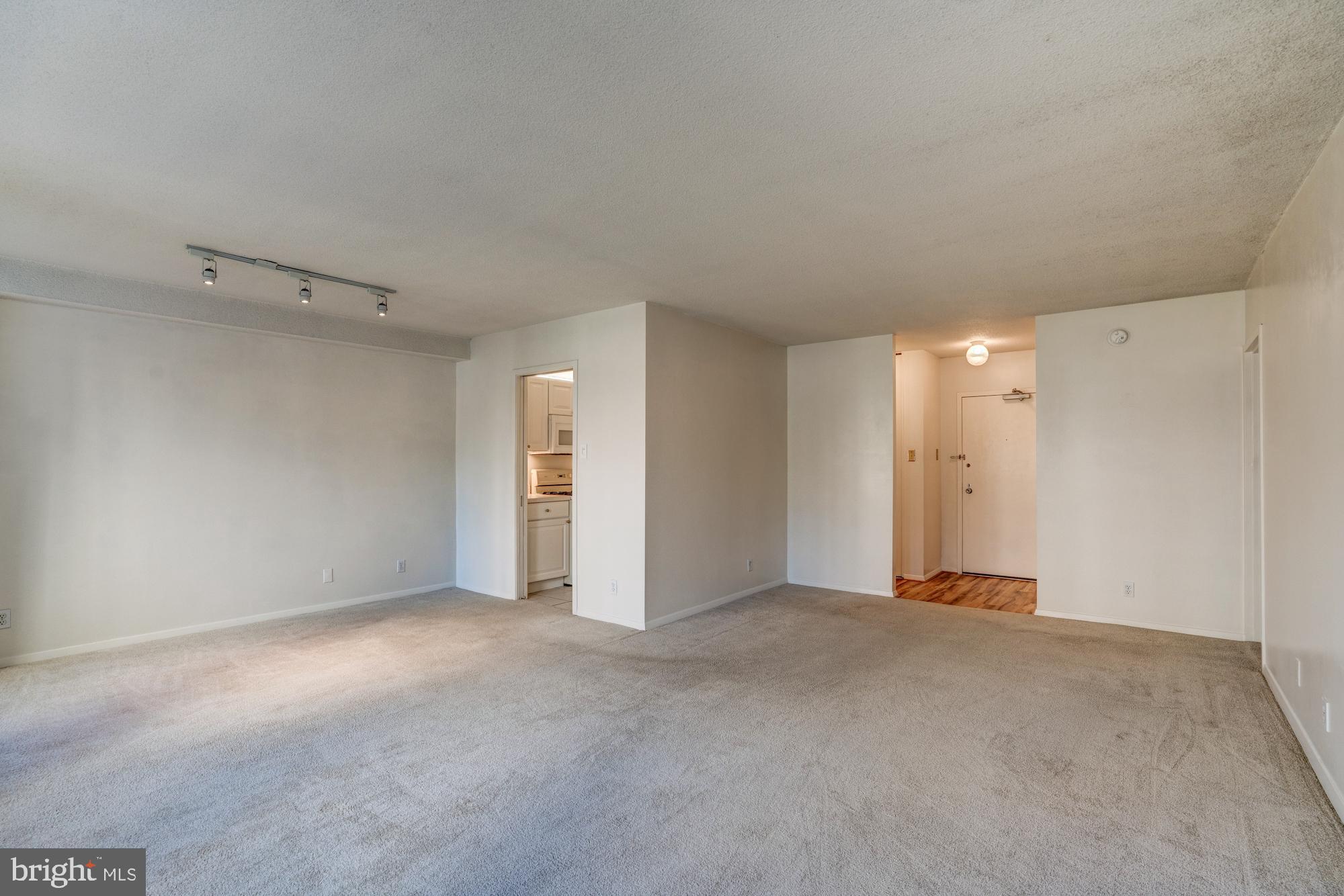 FRIENDSHIP HEIGHTS - Residential Lease