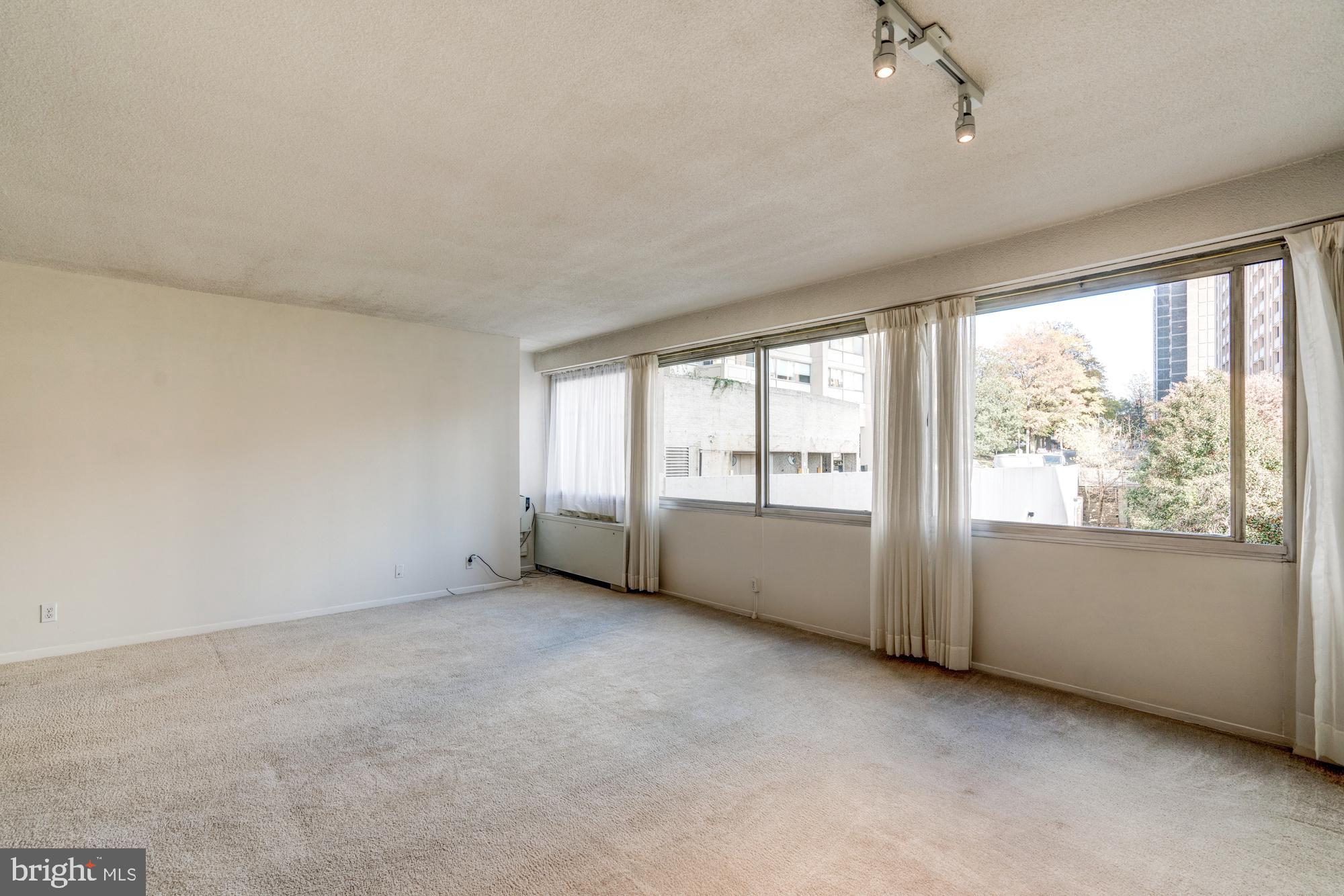 FRIENDSHIP HEIGHTS - Residential Lease