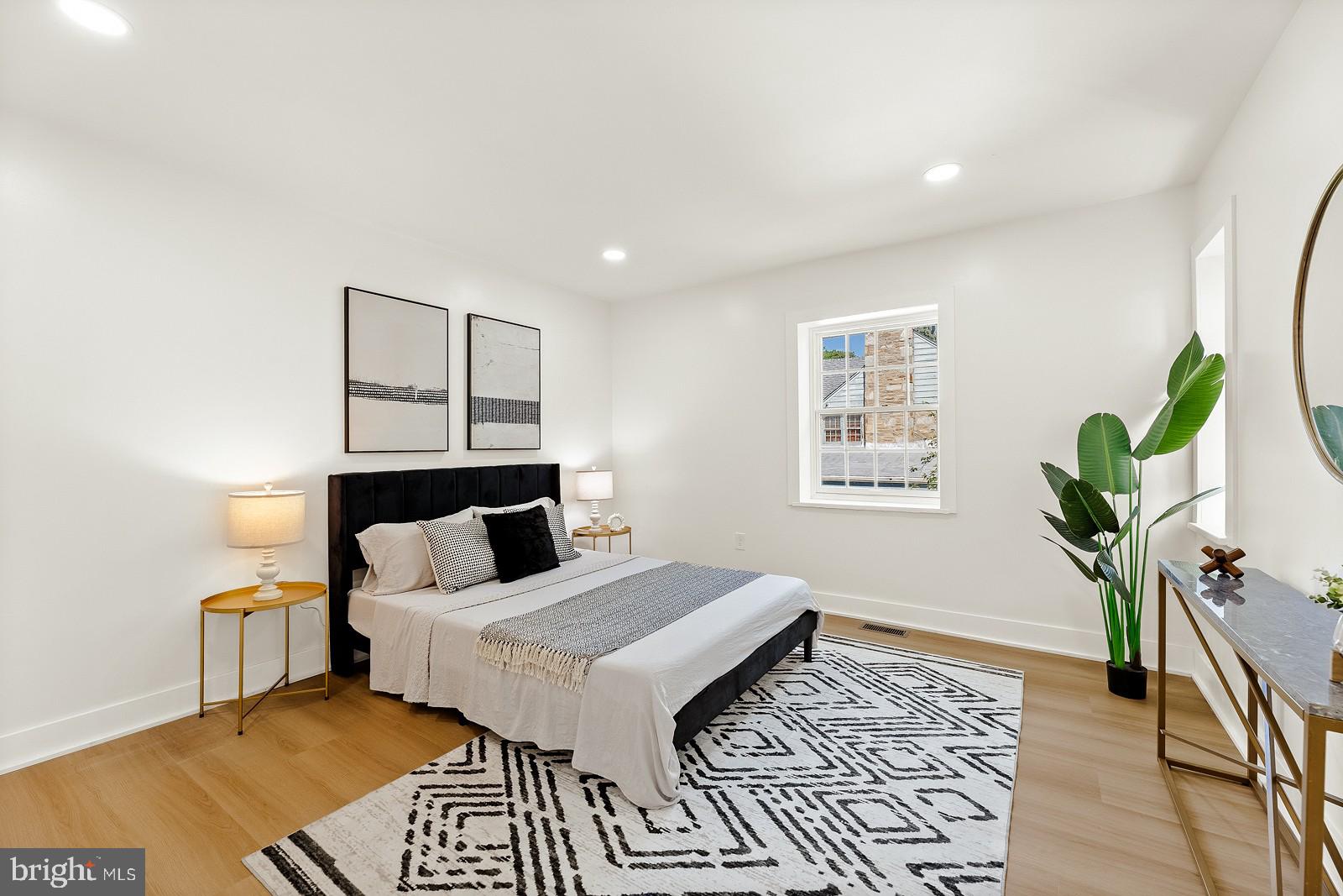 ELKINS PARK - Residential