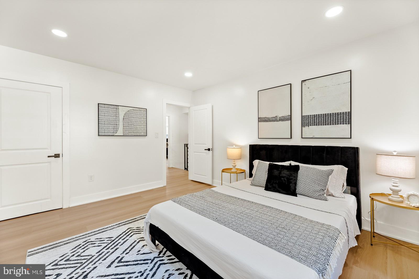 ELKINS PARK - Residential
