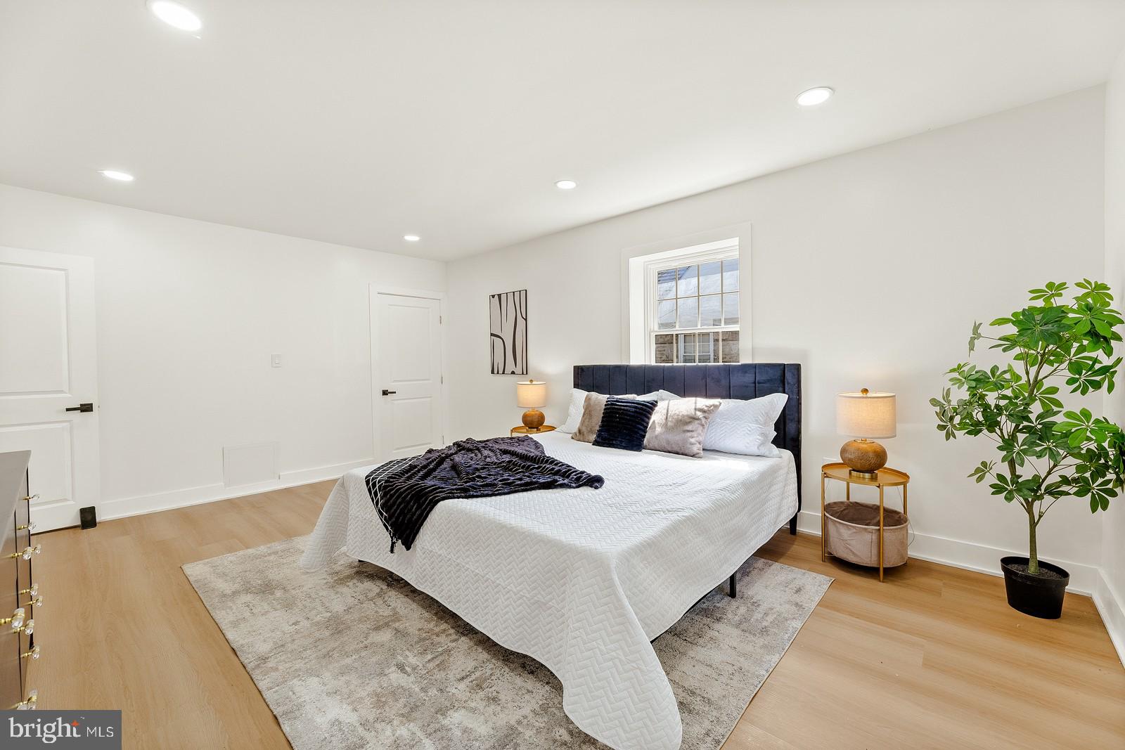 ELKINS PARK - Residential