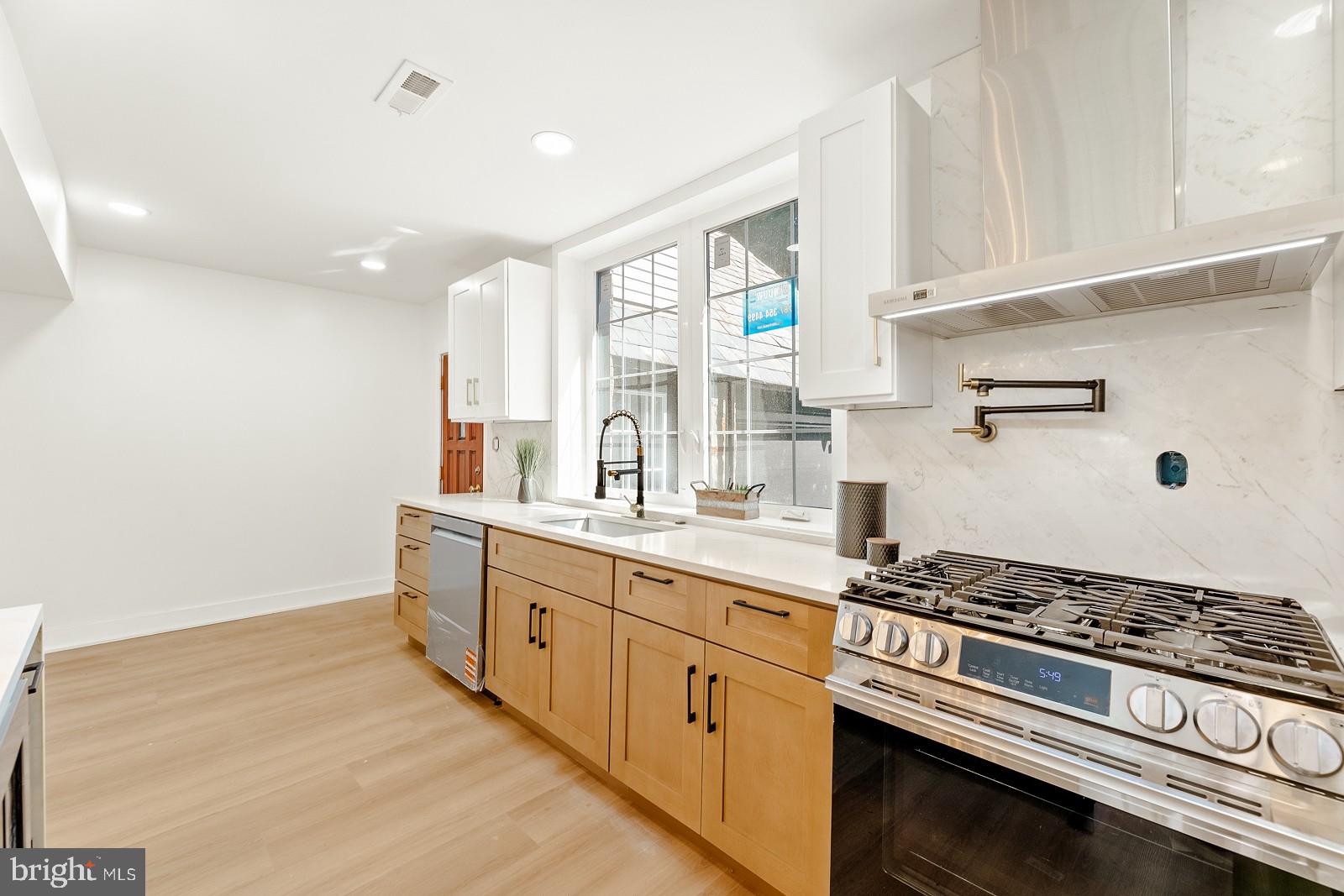 ELKINS PARK - Residential