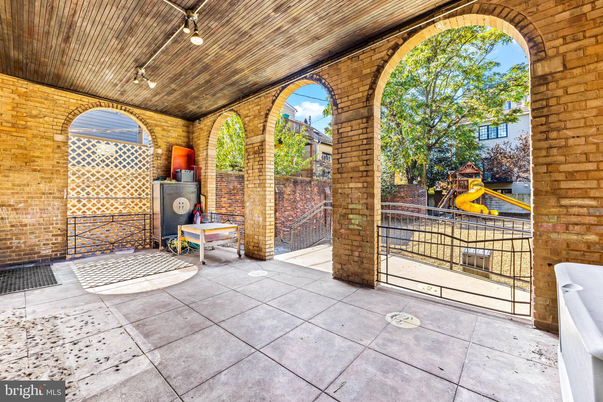 FELLS POINT HISTORIC DISTRICT - Commercial Sale