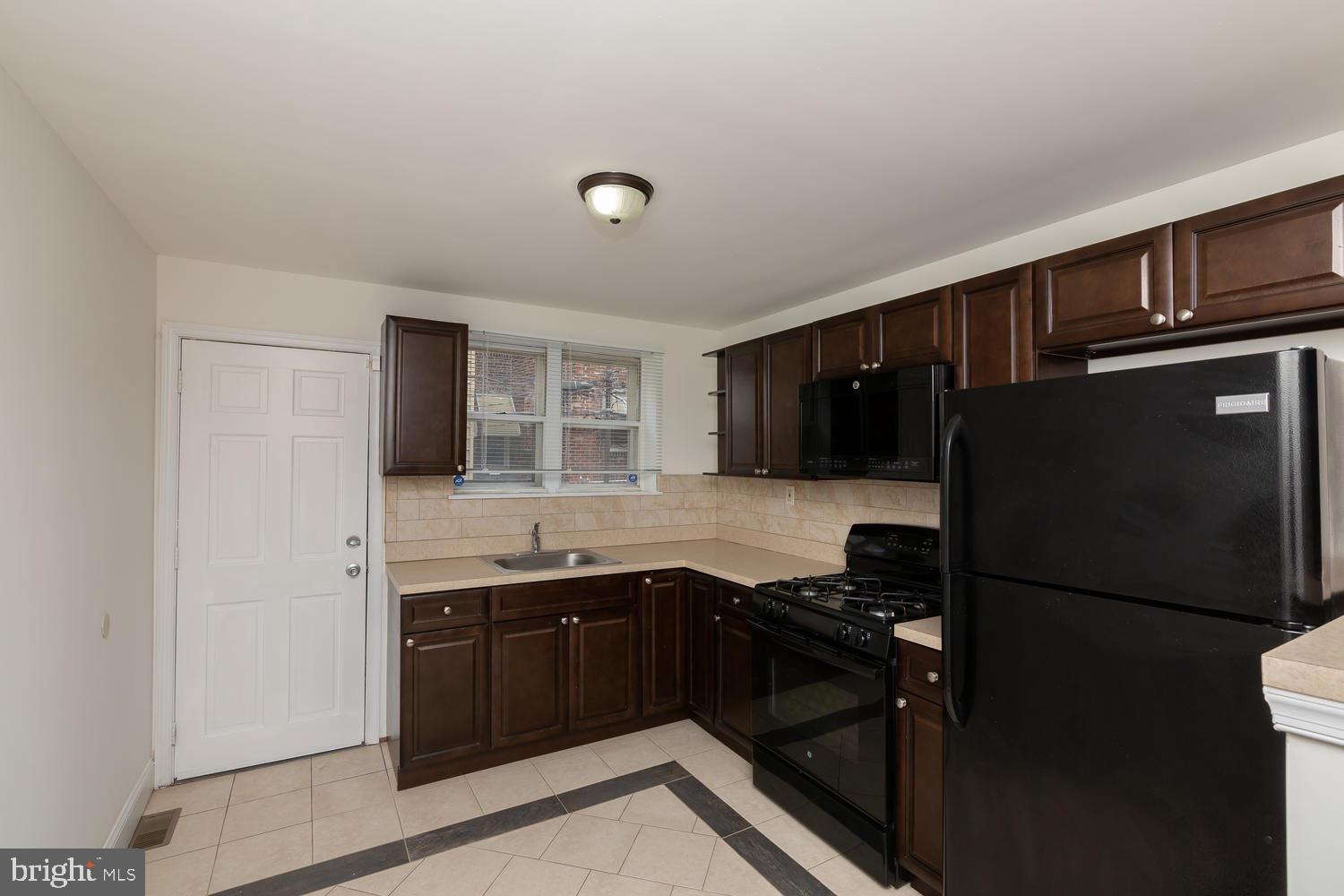 GRAYS FERRY - Residential Lease