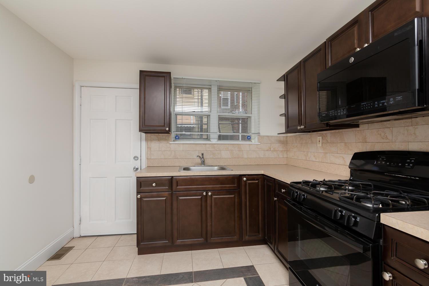 GRAYS FERRY - Residential Lease