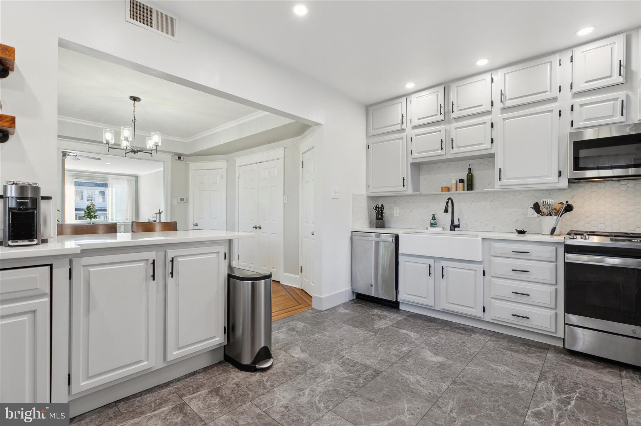 ROXBOROUGH - Residential