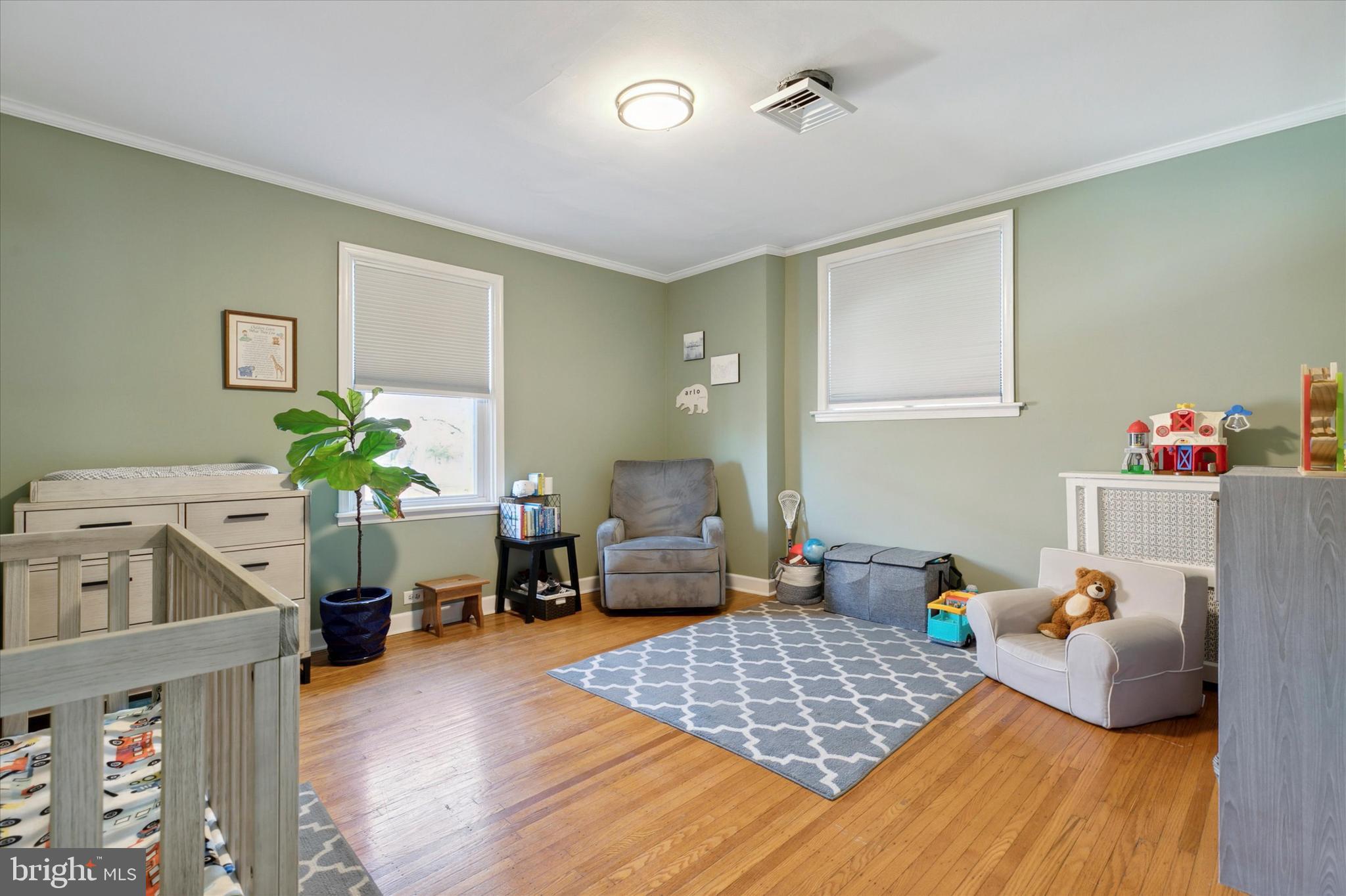 ROXBOROUGH - Residential