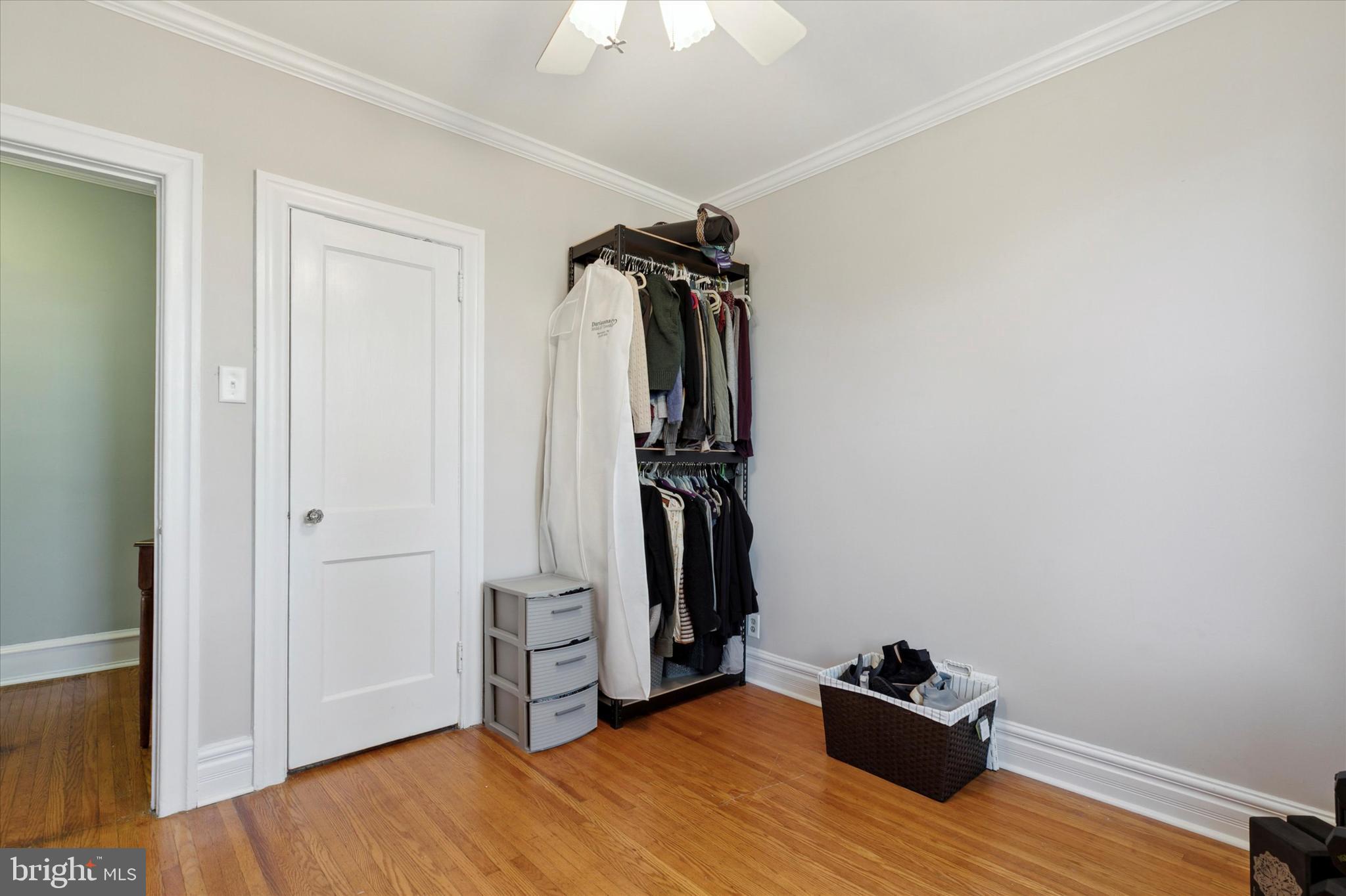 ROXBOROUGH - Residential