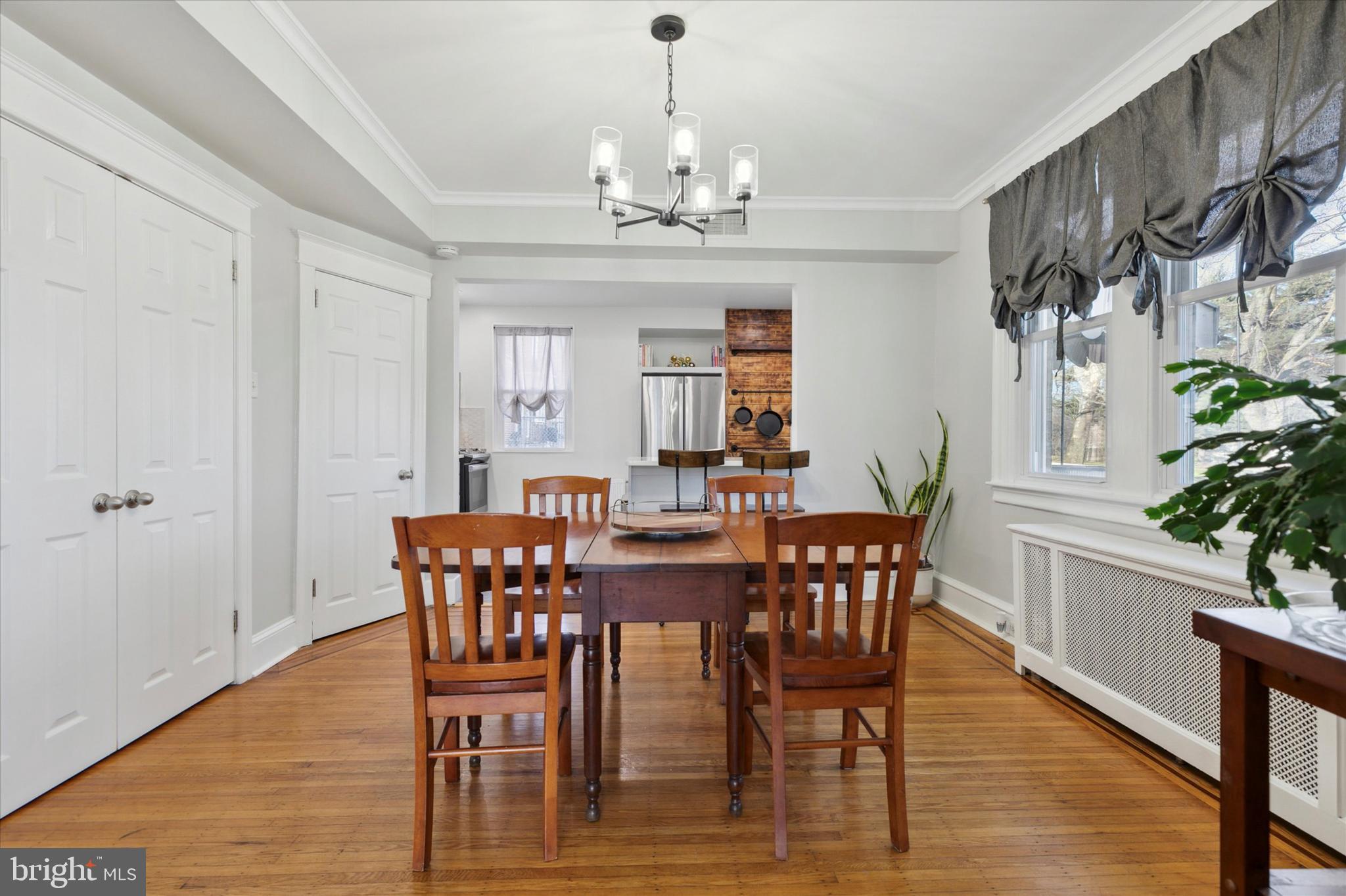 ROXBOROUGH - Residential