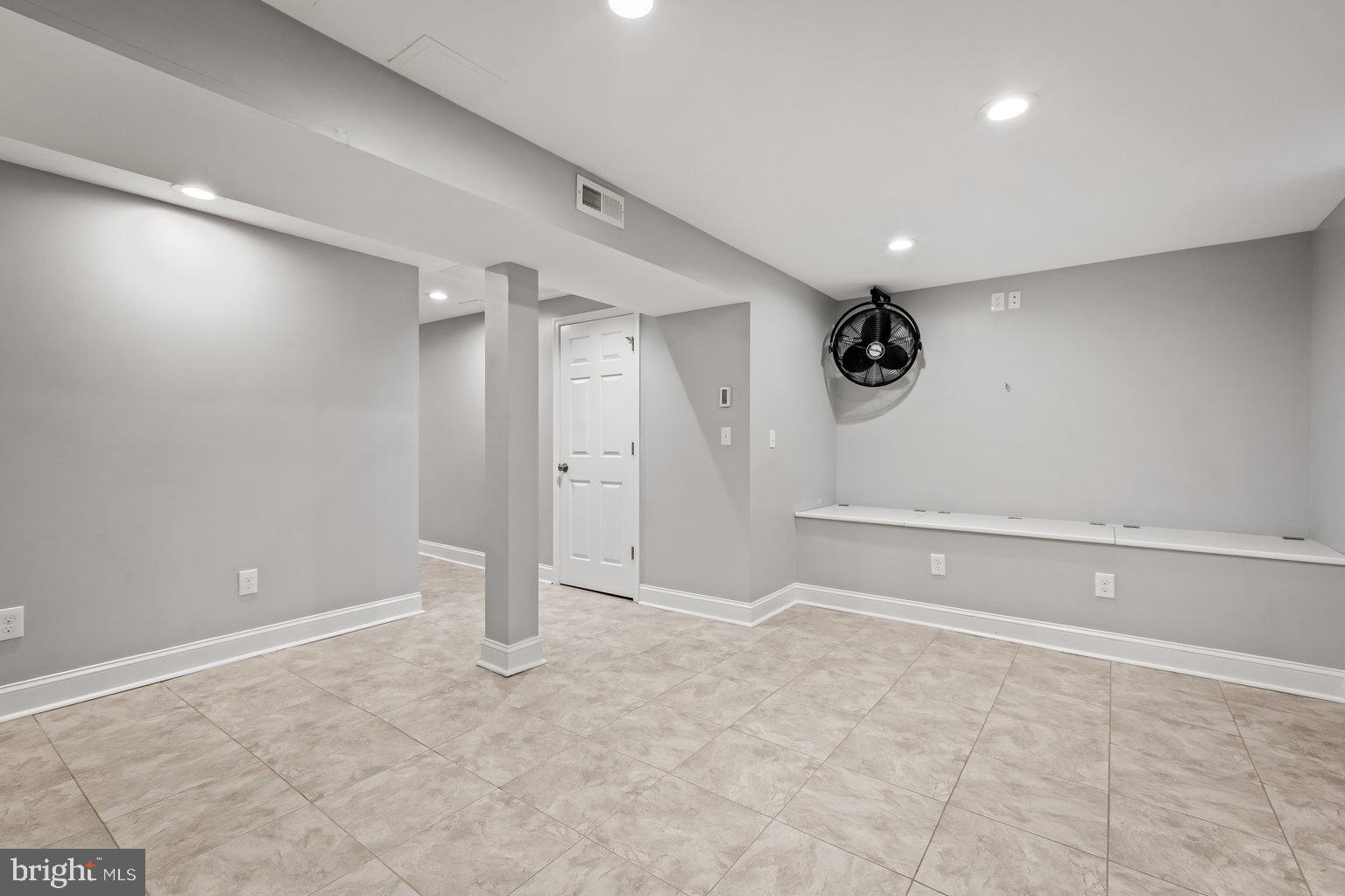 HOMELANDS - Residential Lease