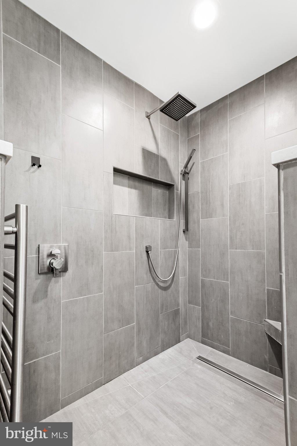 HOMELANDS - Residential Lease