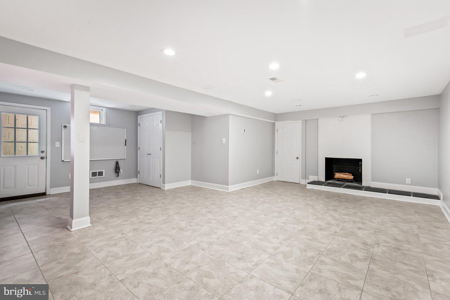 HOMELANDS - Residential Lease