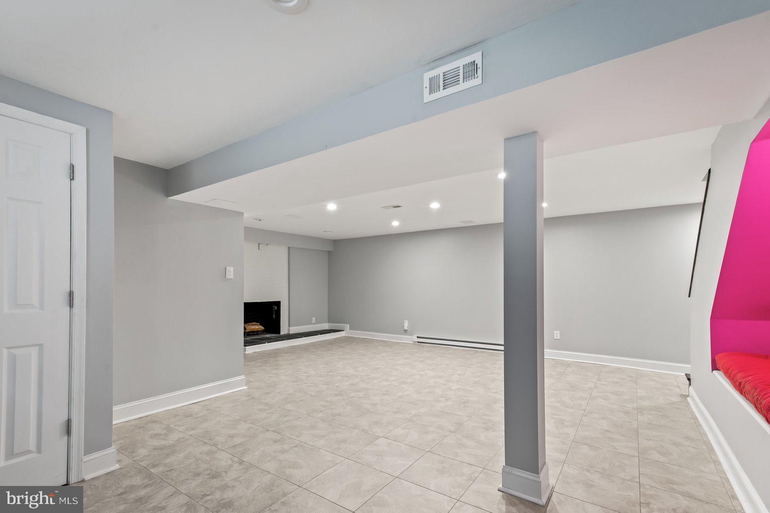 HOMELANDS - Residential Lease