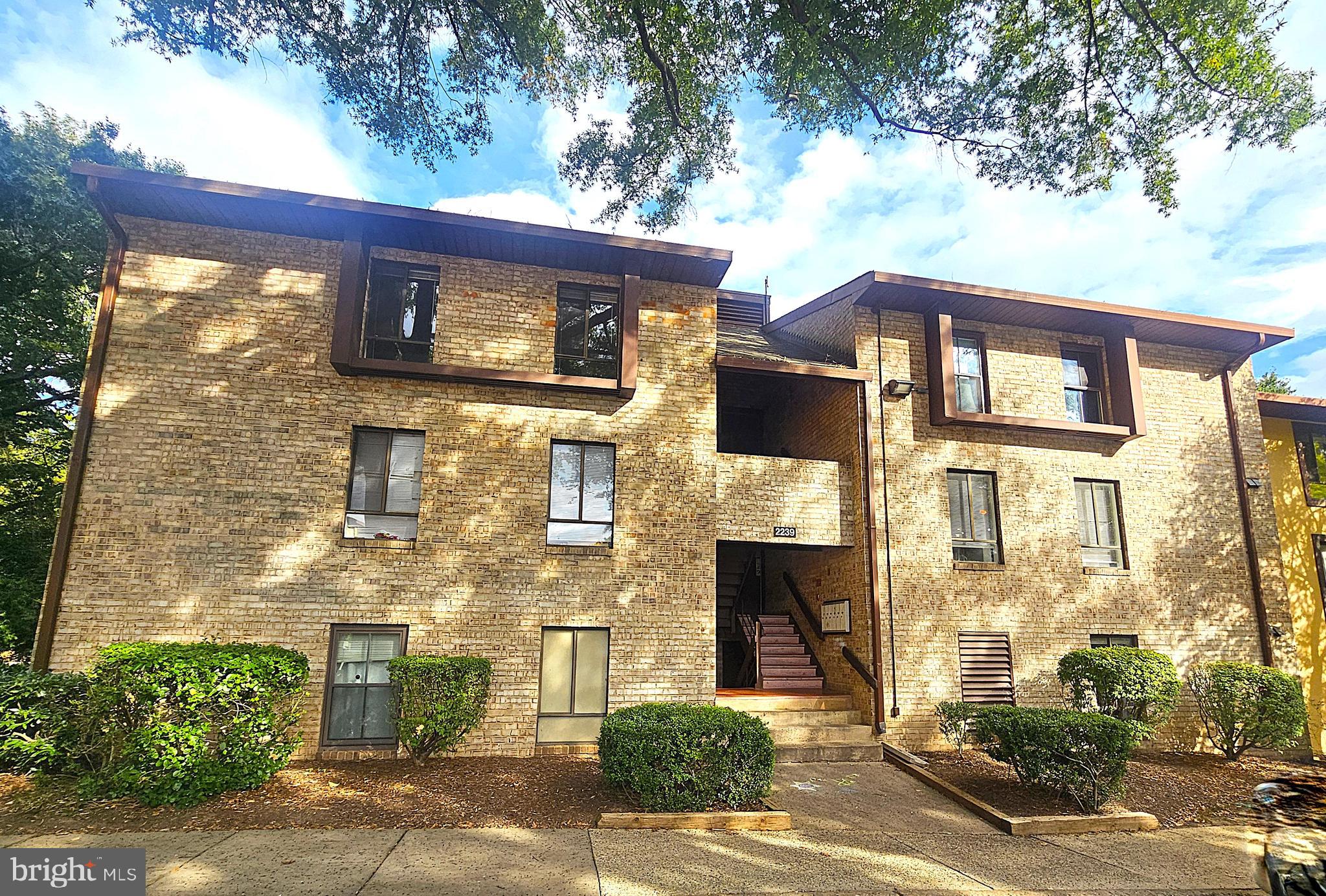 SHADOWOOD - Residential Lease