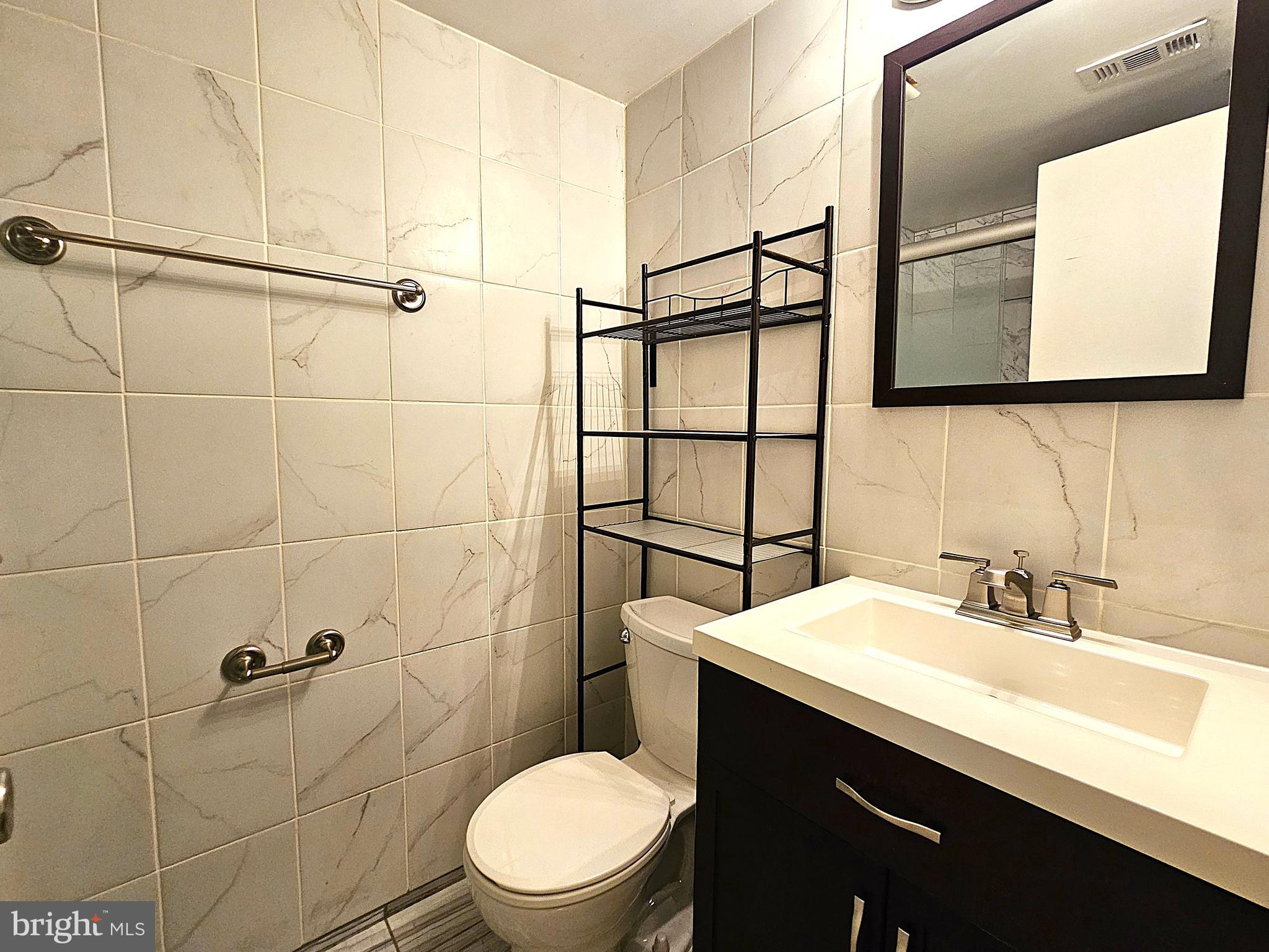 SHADOWOOD - Residential Lease