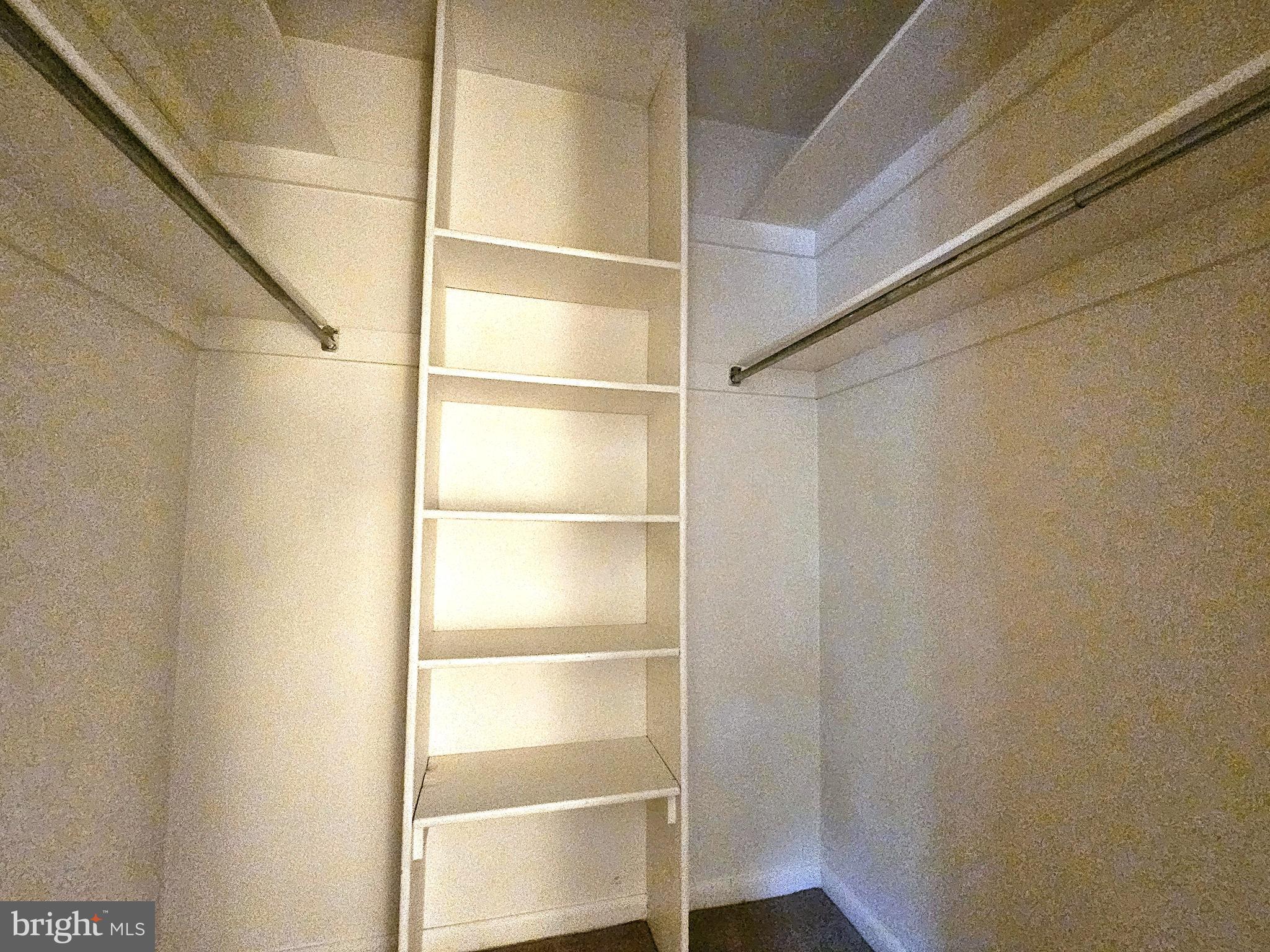 SHADOWOOD - Residential Lease