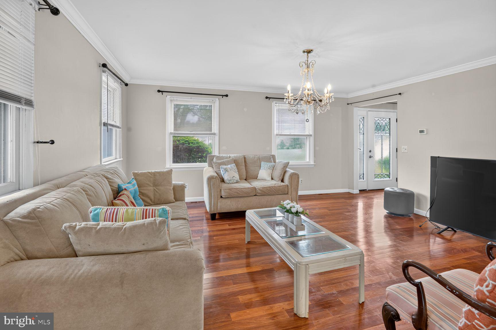 1129 SAFFELL ROAD