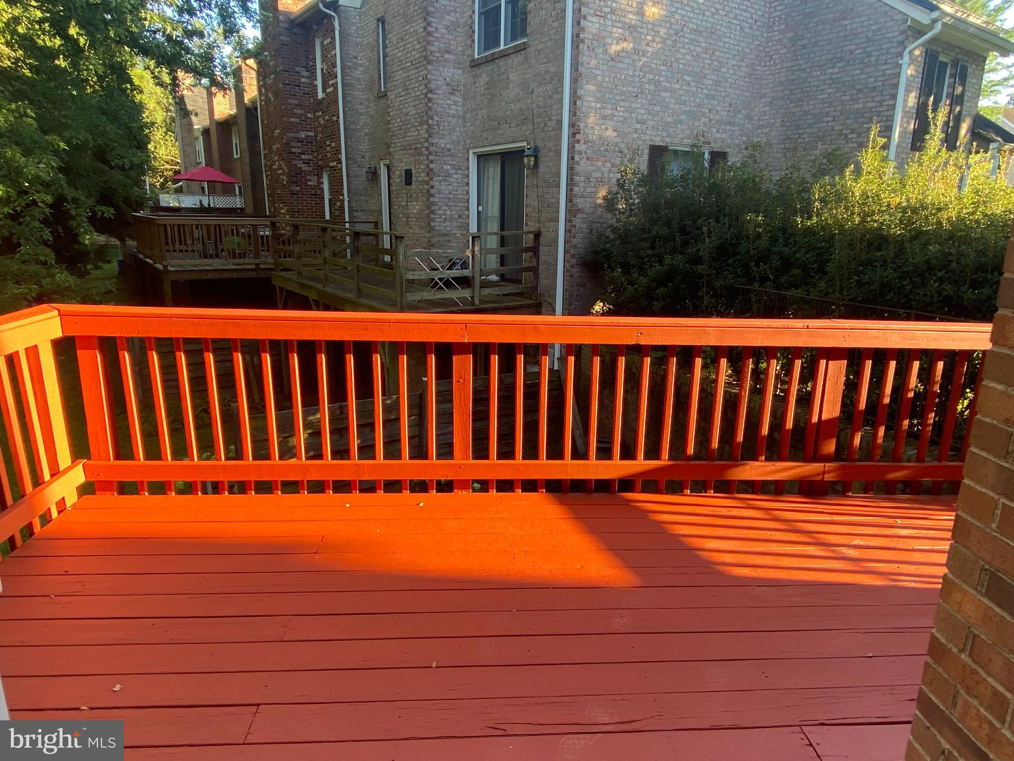 LAYHILL SQUARE - Residential Lease