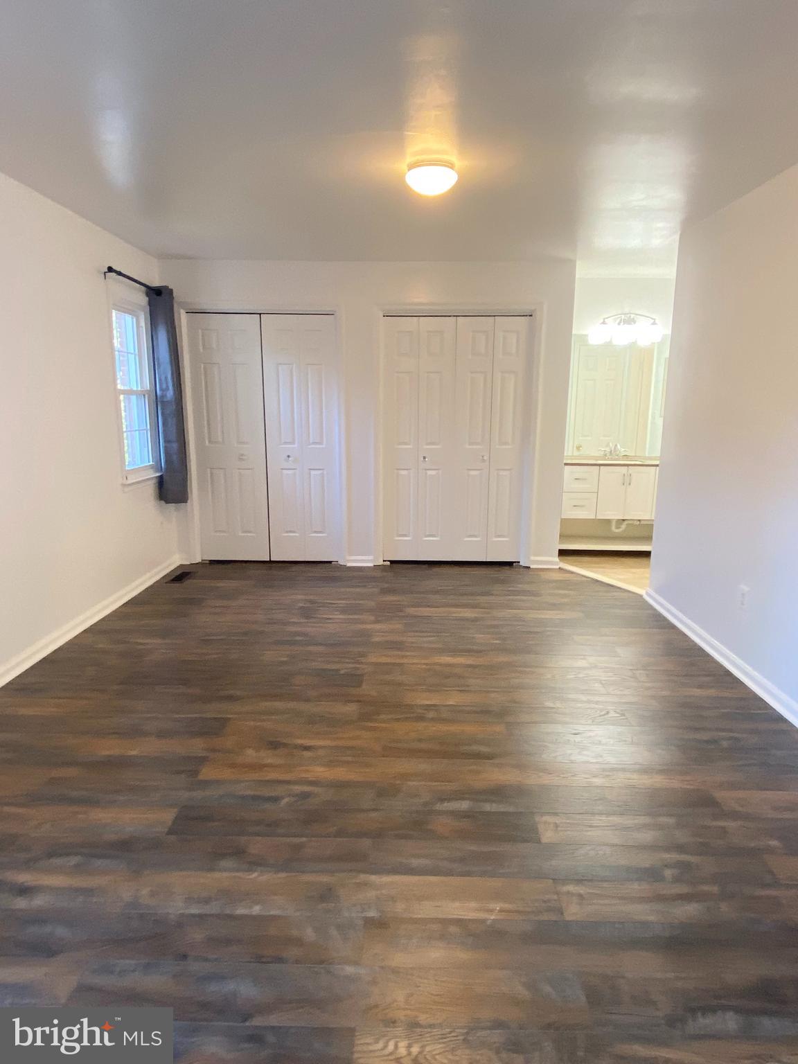 LAYHILL SQUARE - Residential Lease