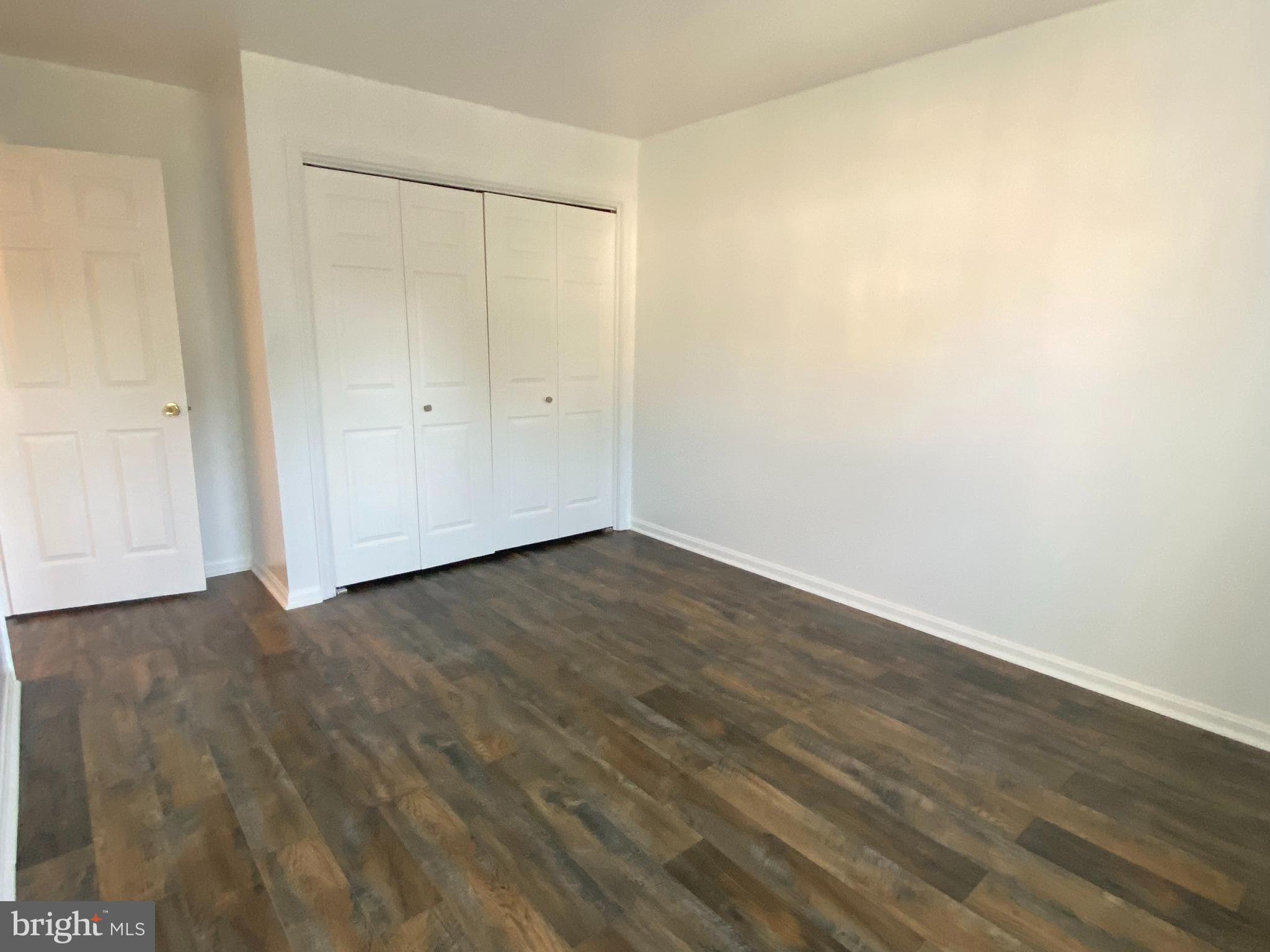 LAYHILL SQUARE - Residential Lease