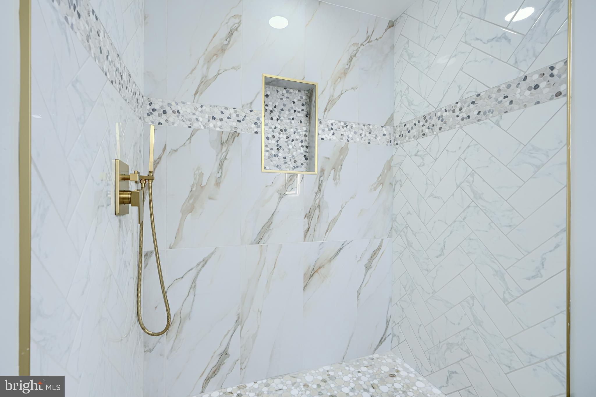 MILTON-MONTFORD - Residential