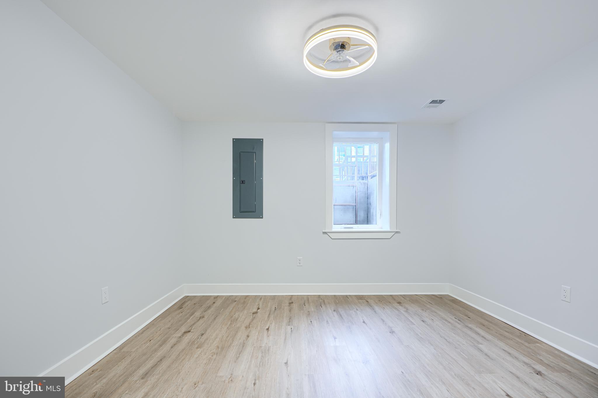 MILTON-MONTFORD - Residential