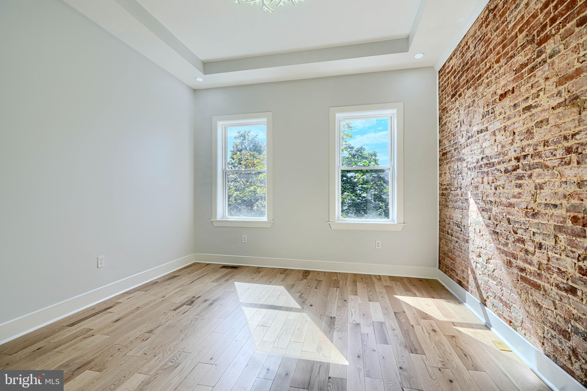 MILTON-MONTFORD - Residential