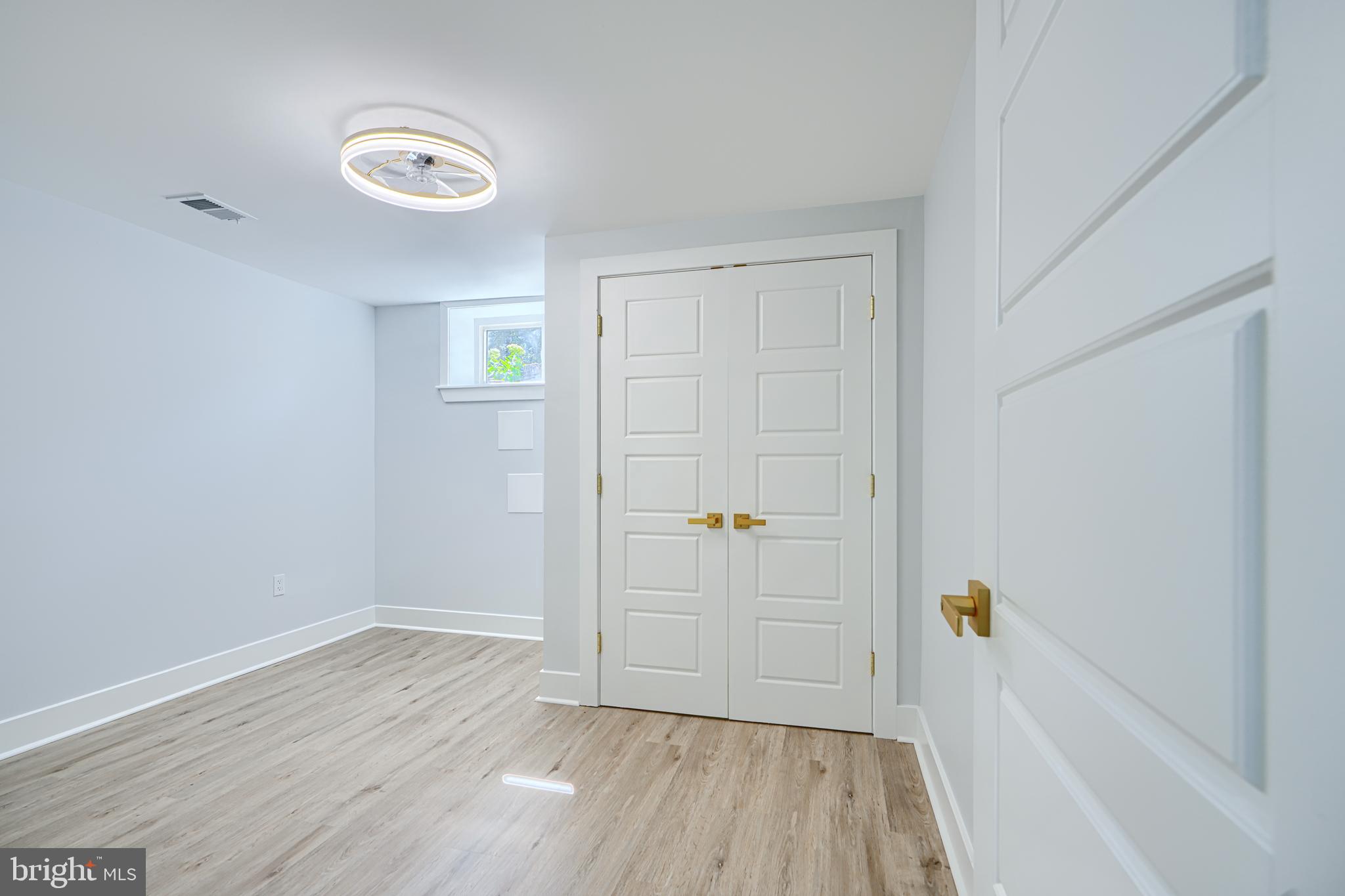 MILTON-MONTFORD - Residential