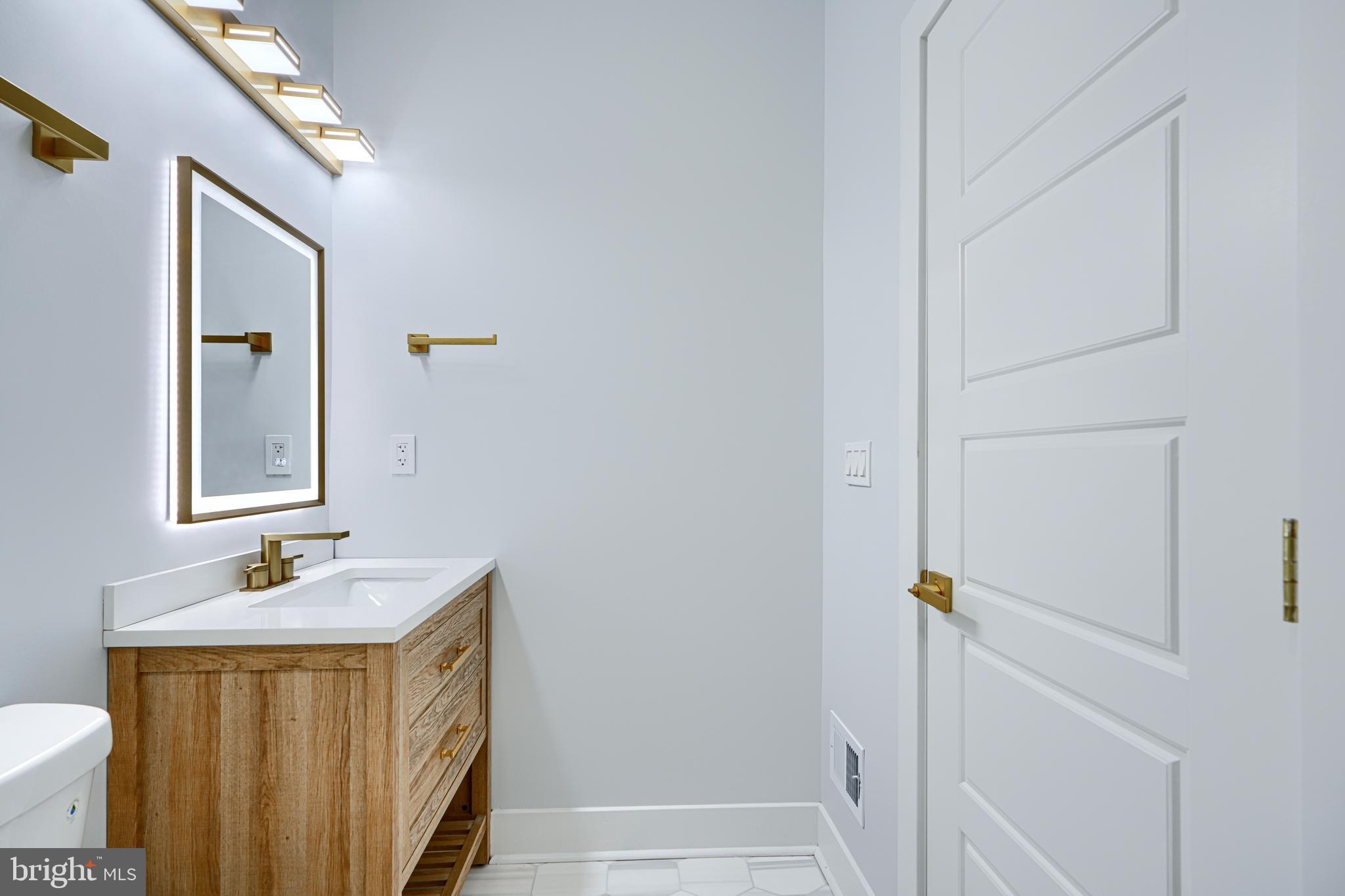 MILTON-MONTFORD - Residential