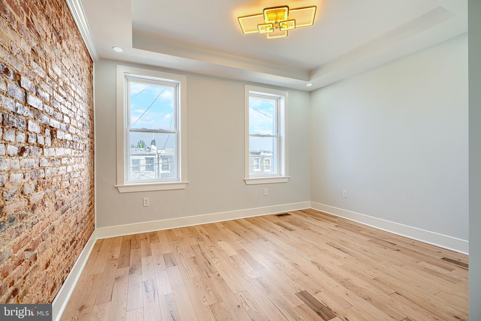MILTON-MONTFORD - Residential