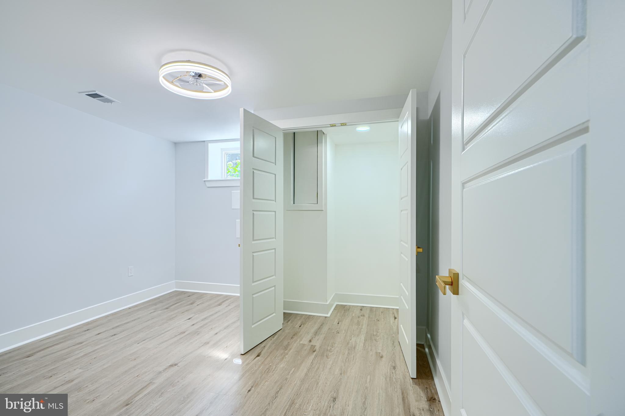 MILTON-MONTFORD - Residential