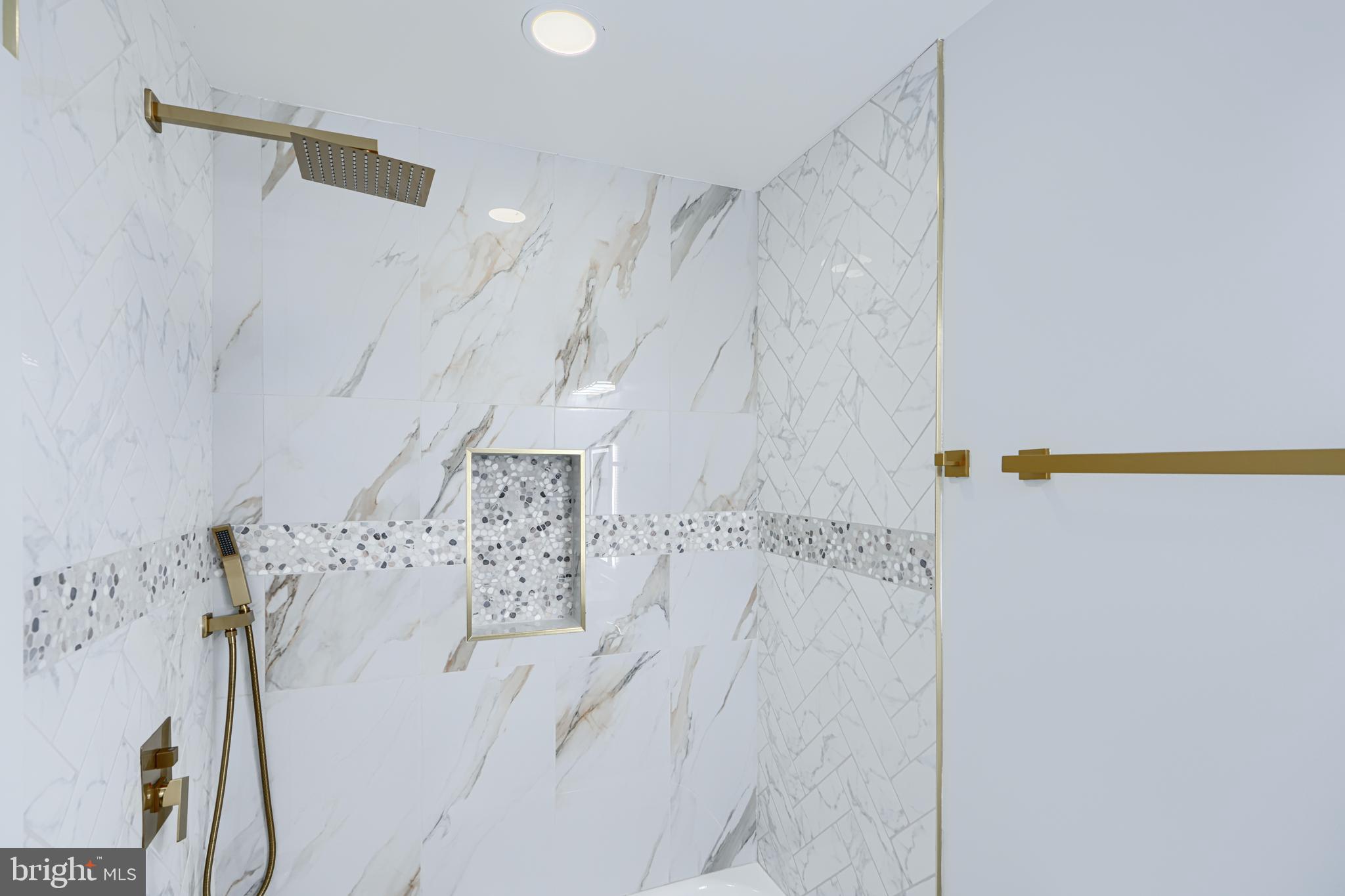 MILTON-MONTFORD - Residential