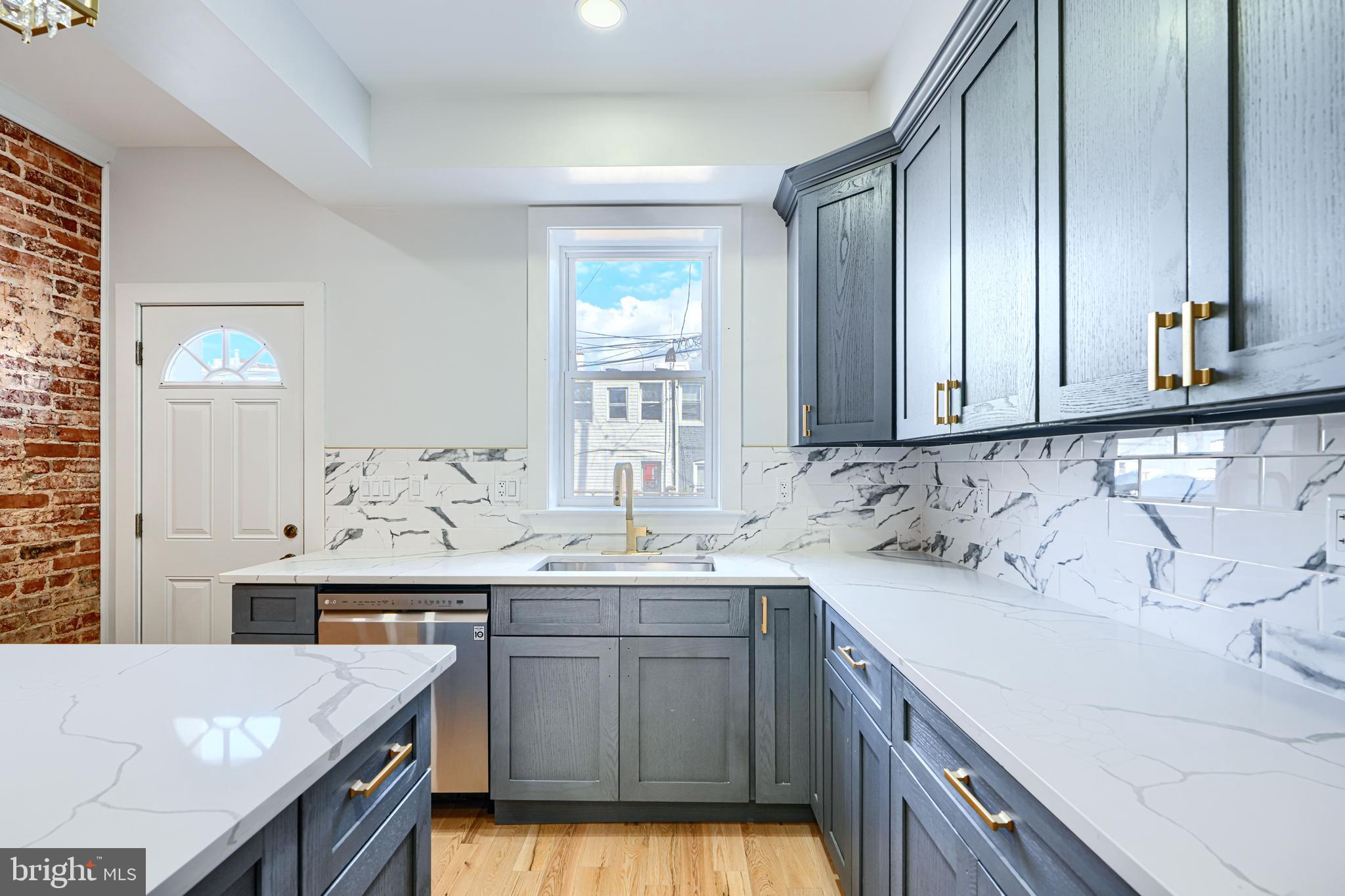 MILTON-MONTFORD - Residential