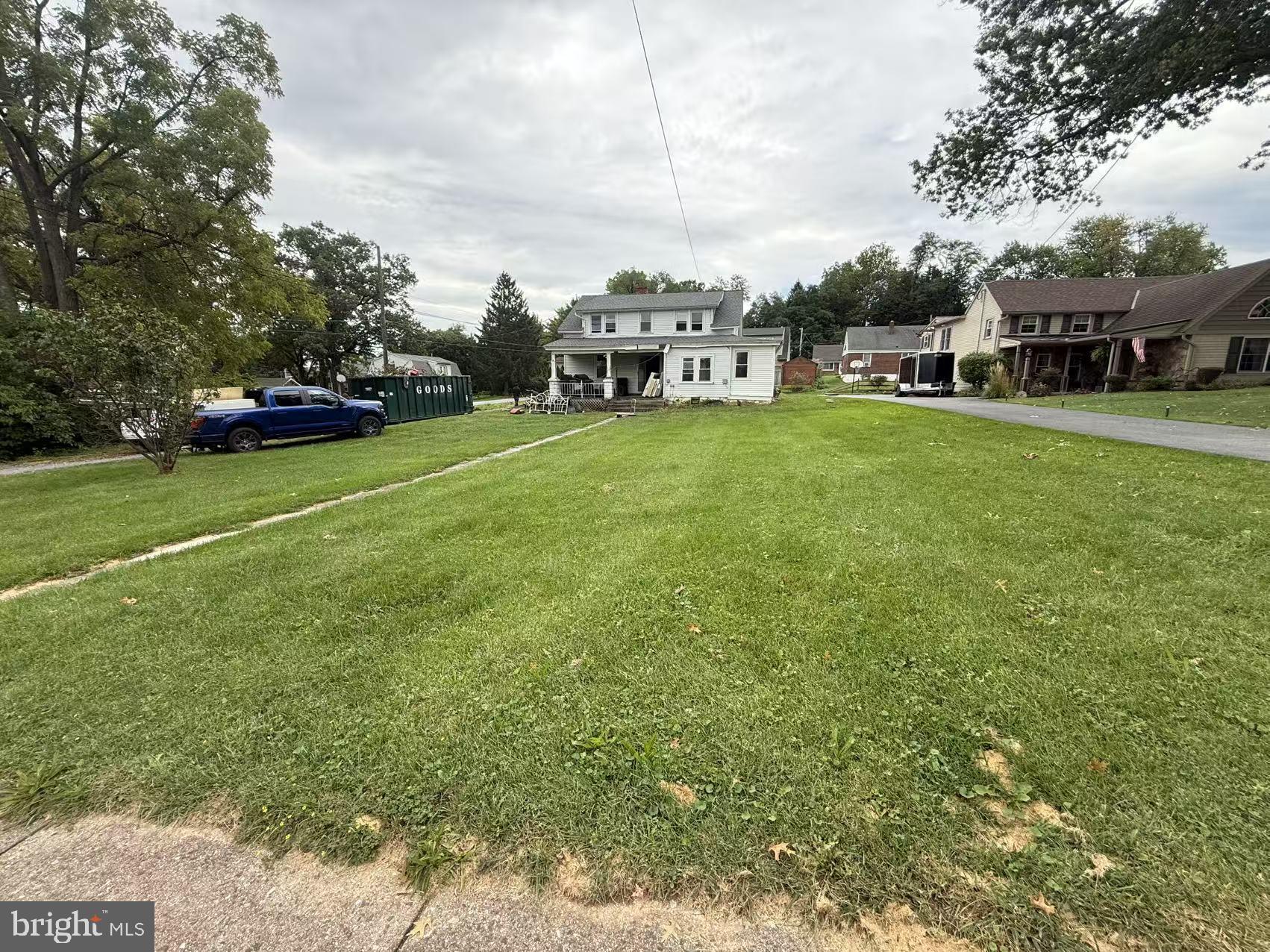 124 E WALNUT STREET