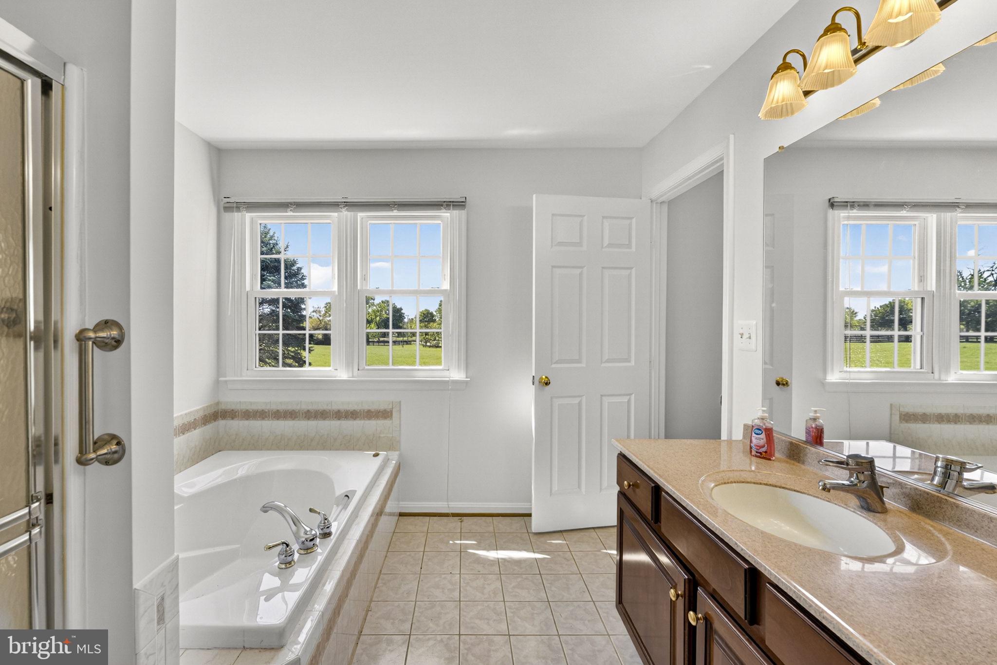 PAXSON - Residential