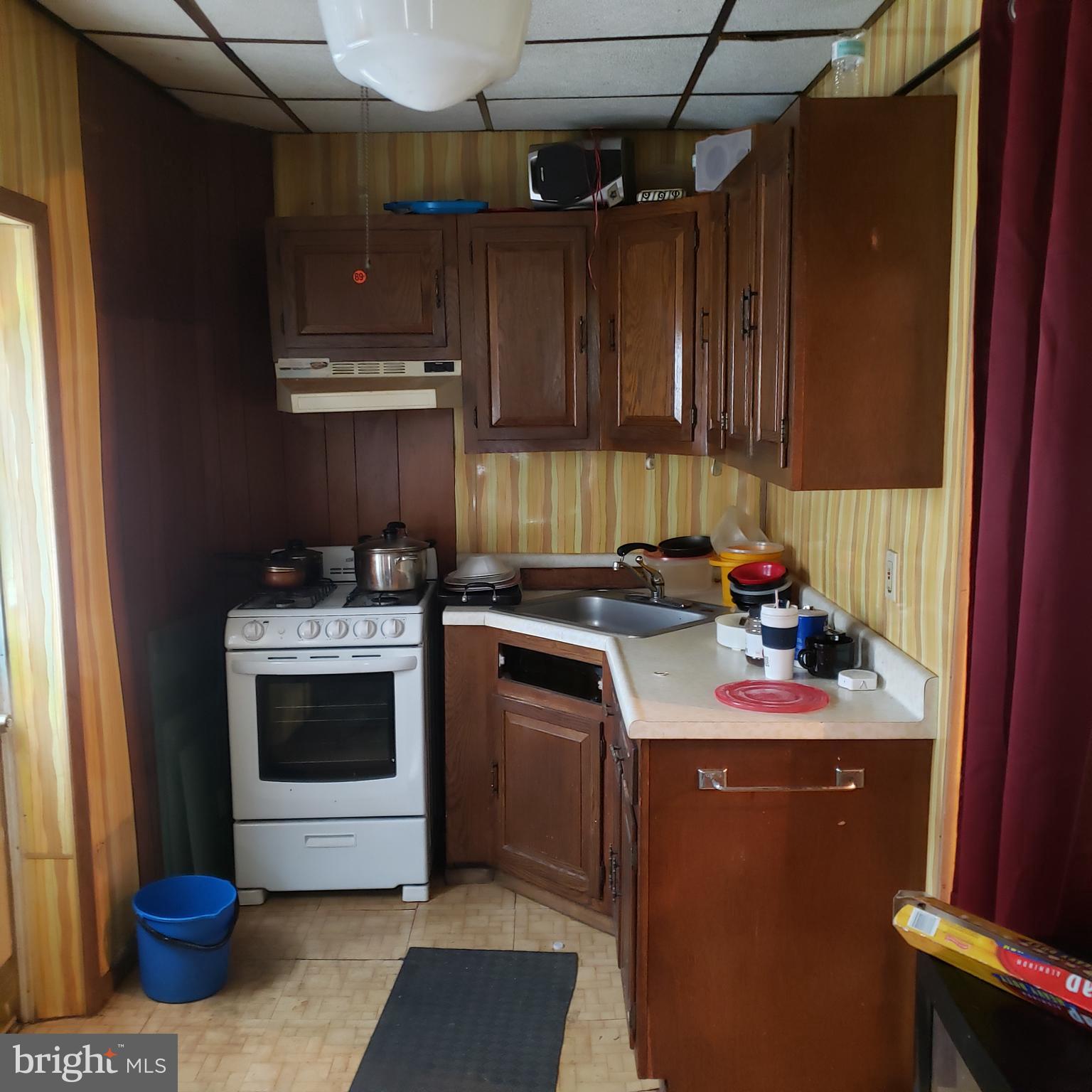 PHILADELPHIA (SOUTHWEST) - Residential