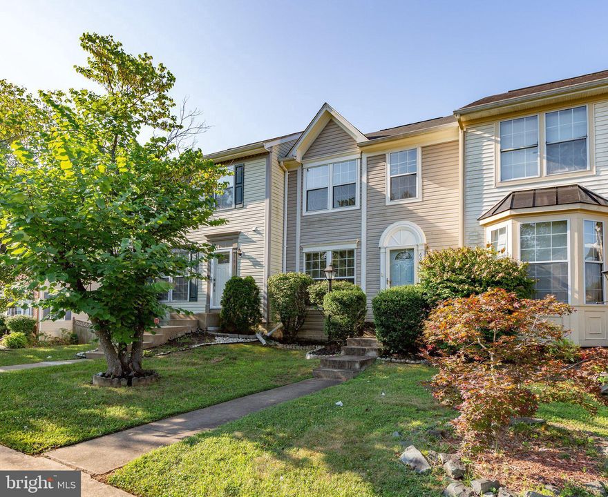 2 Bedroom 2 Full Bathroom townhome in North Stafford Neighborhood of Highpointe.  Conveniently located near shopping and commuter lots.   Main floor features family room, kitchen and dining room. 
  Kitchen with lots of daylight and sliding door to the large rear deck to enjoy some Virginia sunshine.   Upstairs, there are 2 bedrooms with a full bathroom.   Primary bedroom has separate door to the bathroom.   In the finished basement, there is a rec room, full bathroom. and laundry closet.  Washer and dryer convey.    Basement is full daylight, walk out level.  Backyard with paver stones  to enjoy the shade from the upper deck.    Property offered in as-is condition.