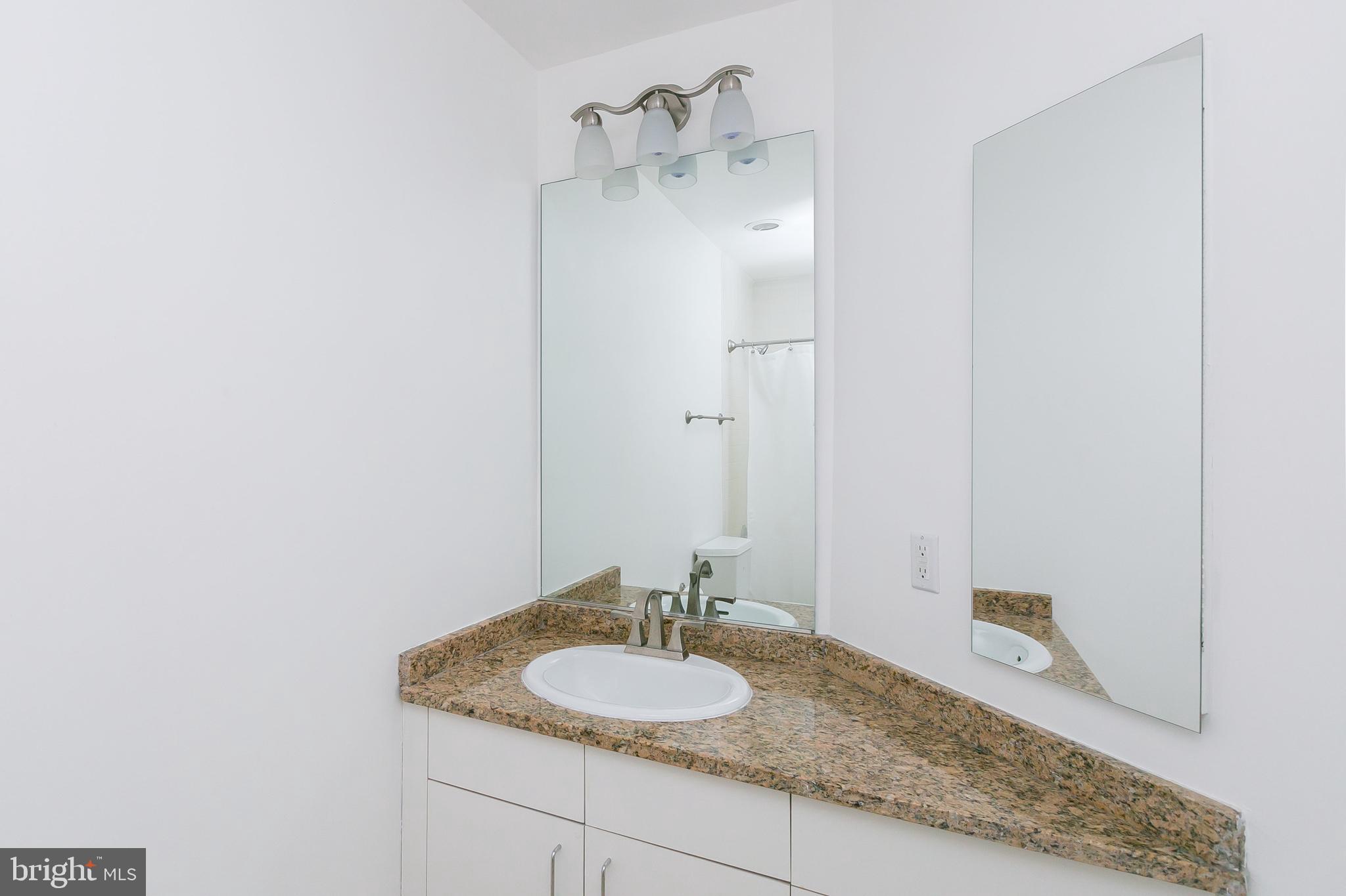 HARBORVIEW - Residential Lease