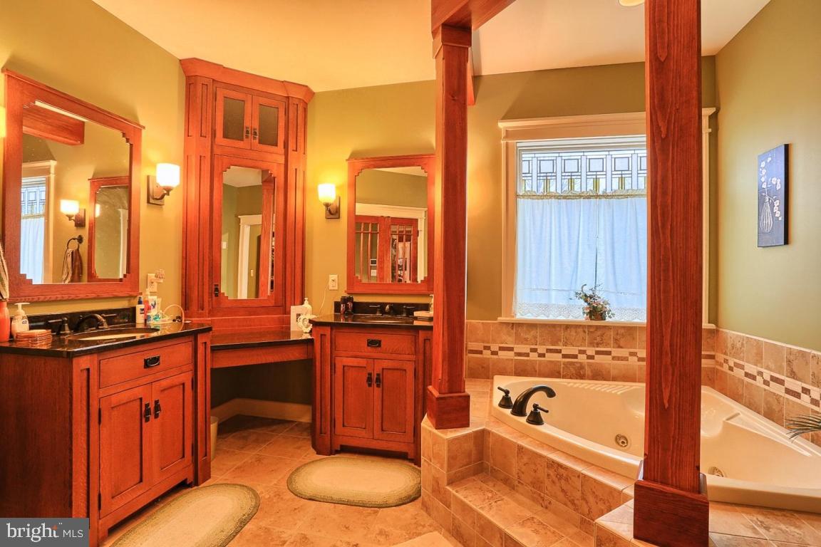 WARWICK TWP - Residential