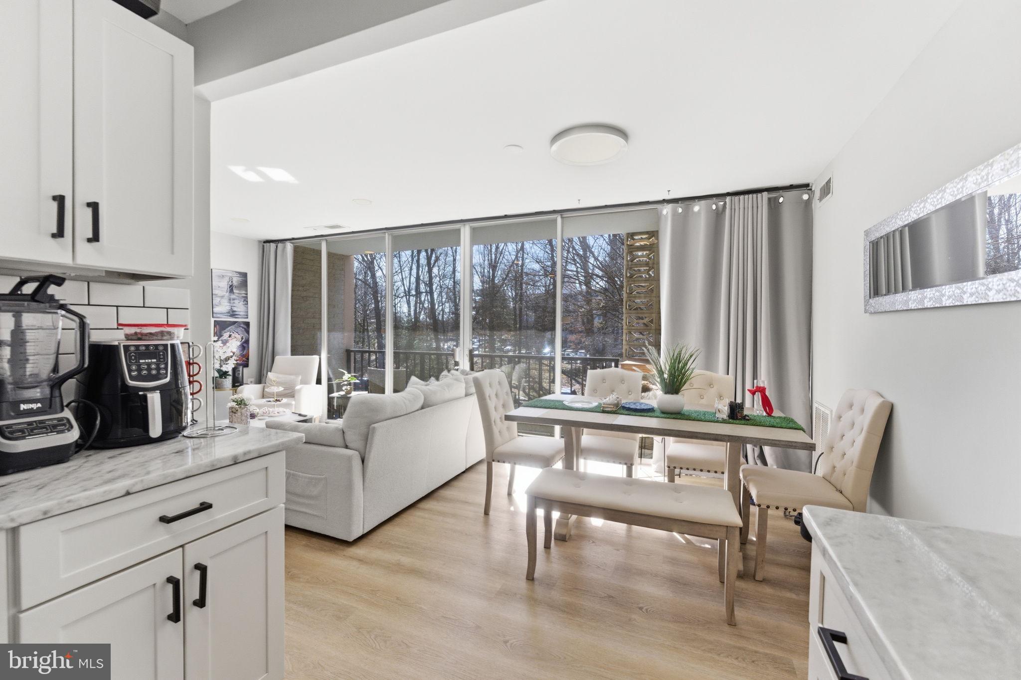 IVYMOUNT COURT - Residential