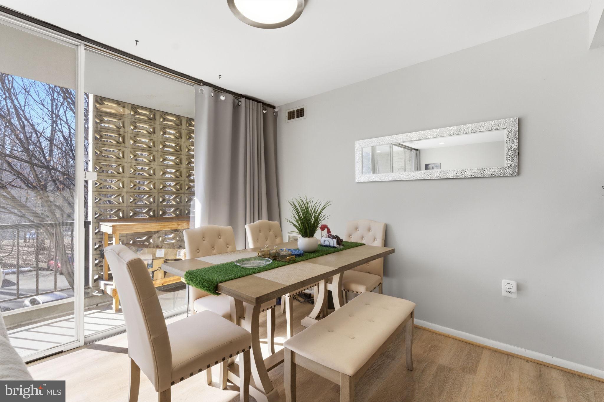 IVYMOUNT COURT - Residential