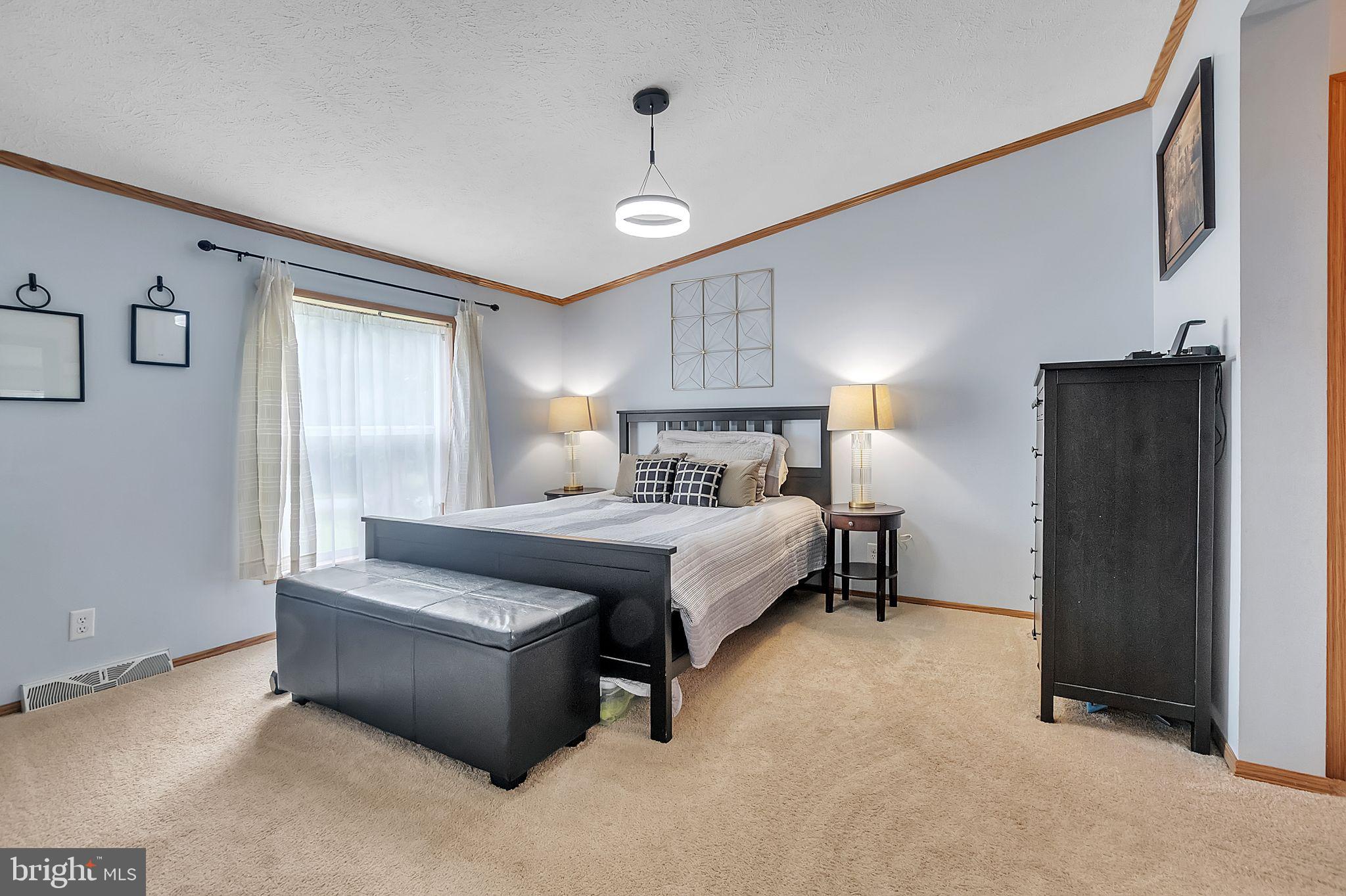 PINE-LEIGH - Residential