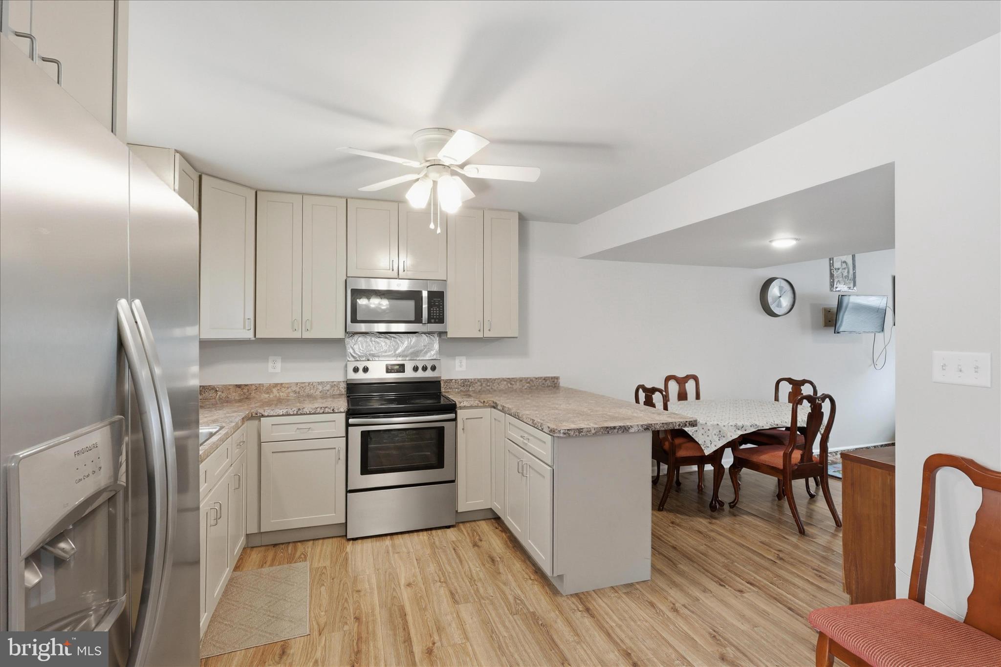 DISCOVERY - Residential