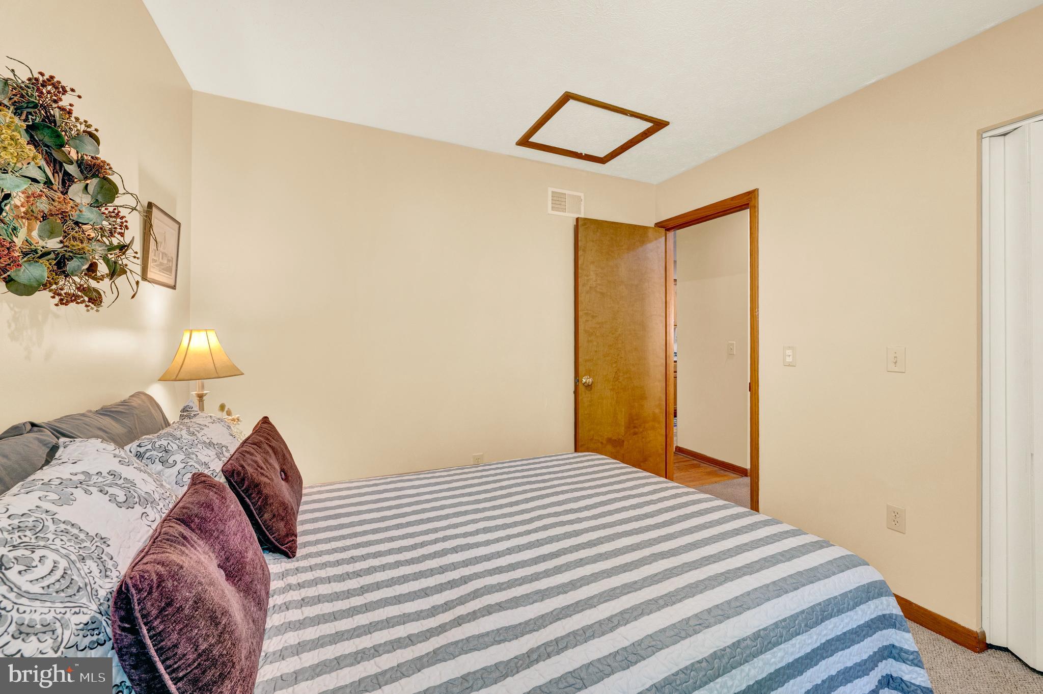 SOMERSET - Residential