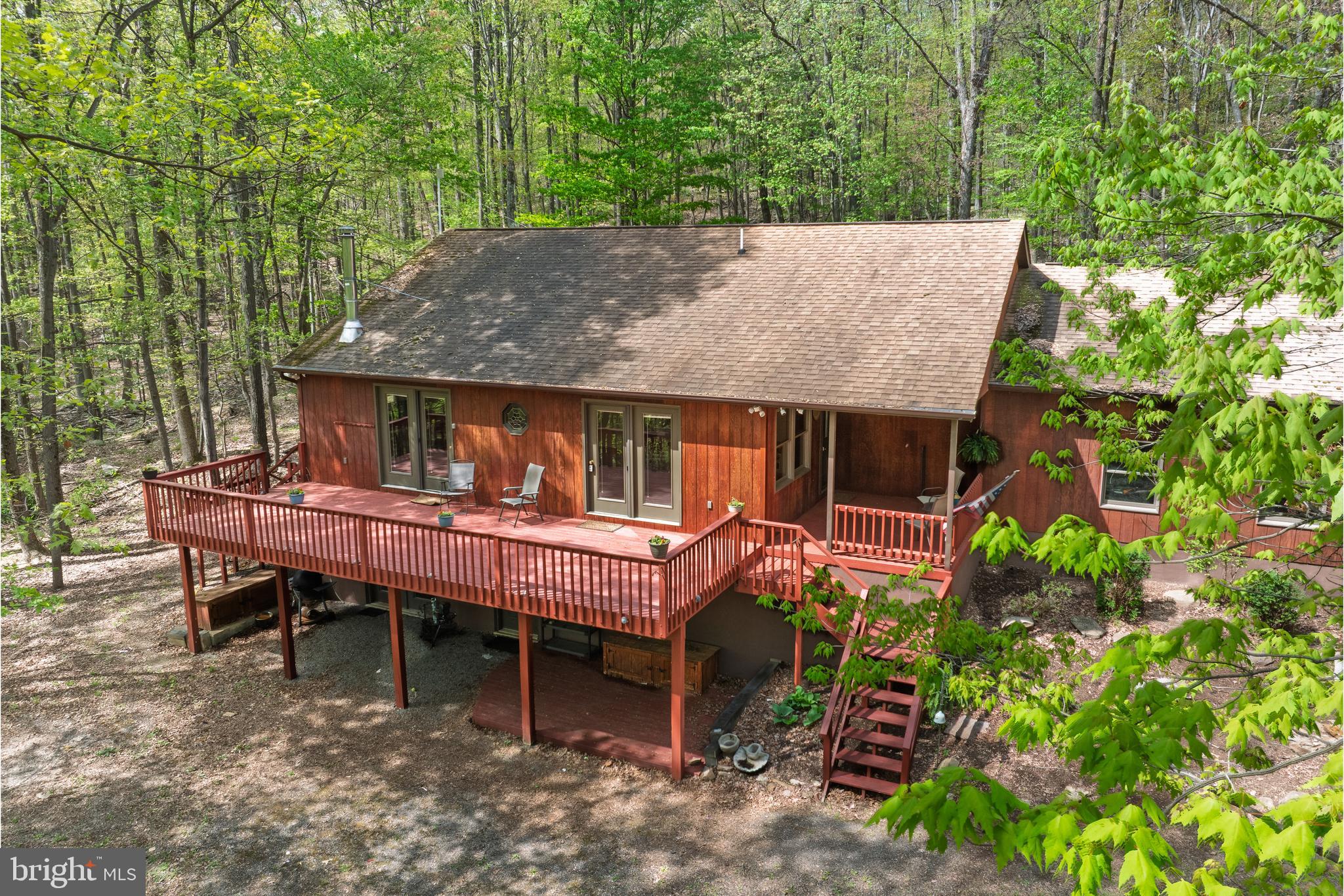 121 PENDRAGON COURT