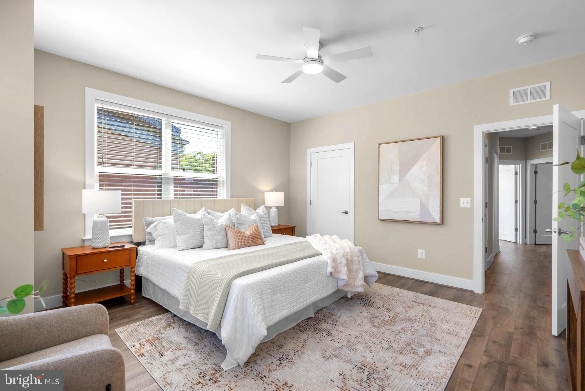 TOWER OAKS - Residential