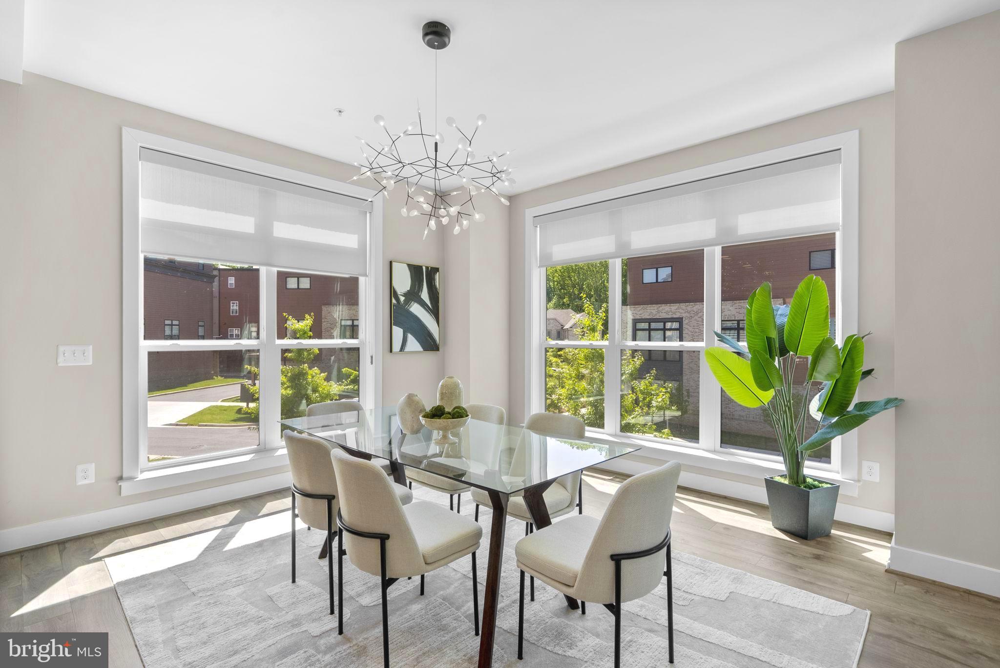 TOWER OAKS - Residential