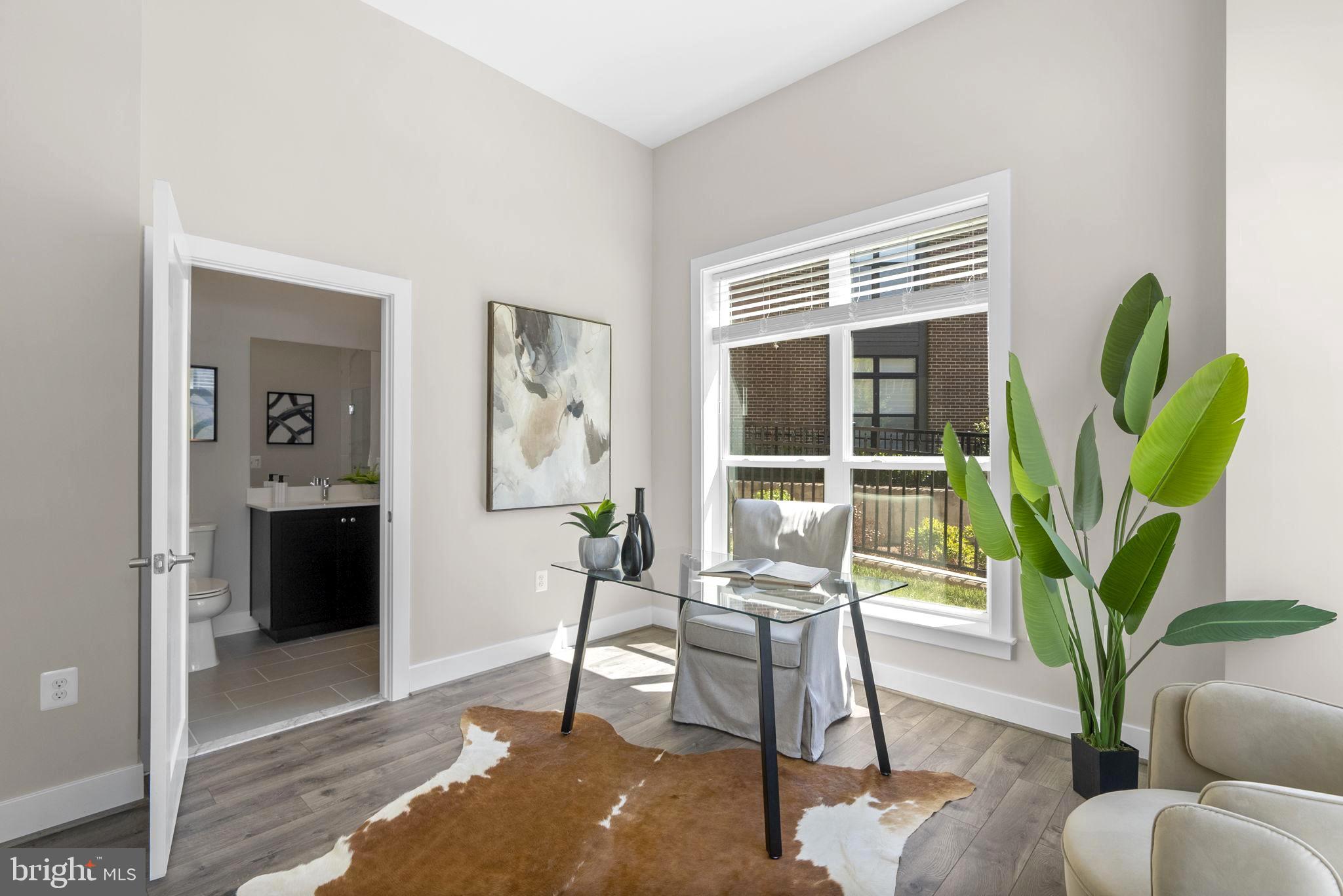 TOWER OAKS - Residential