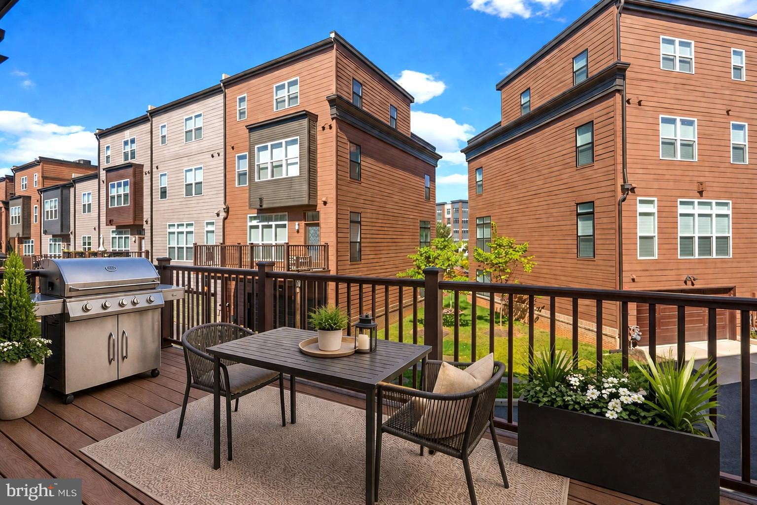 TOWER OAKS - Residential